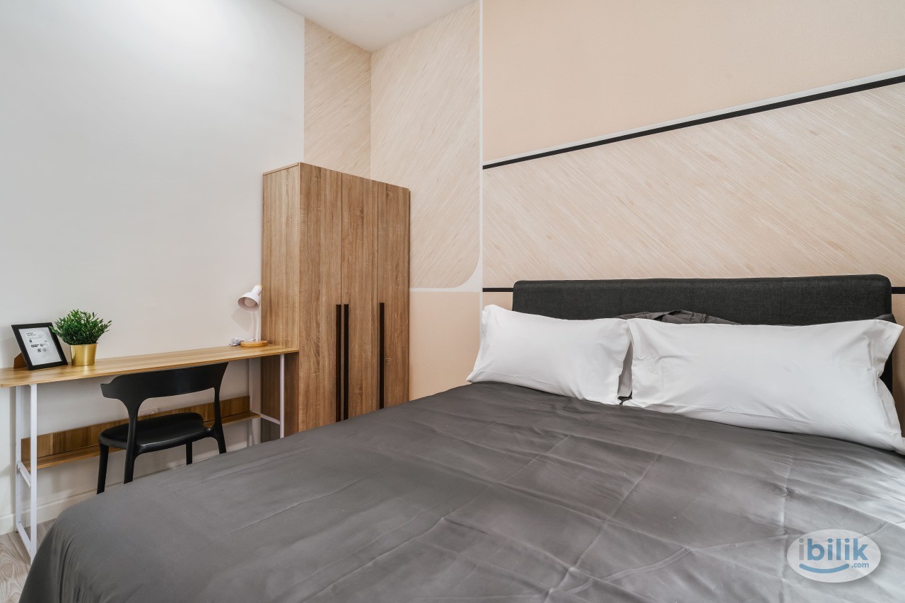 Middle Room at Meta Residences Putra Permai, Seri Kembangan - Image 2