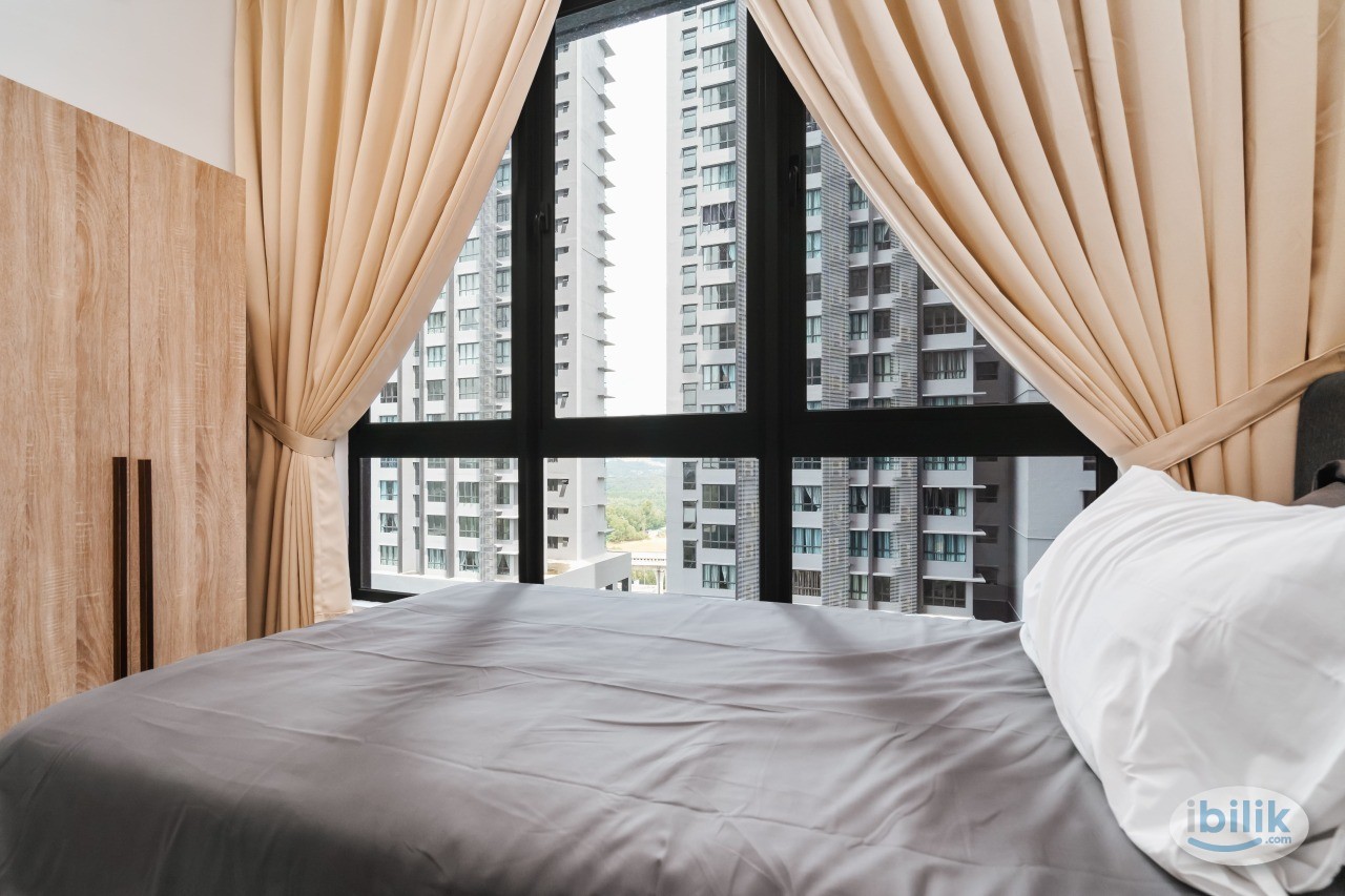 Middle Room at Meta Residences Putra Permai, Seri Kembangan - Image 5