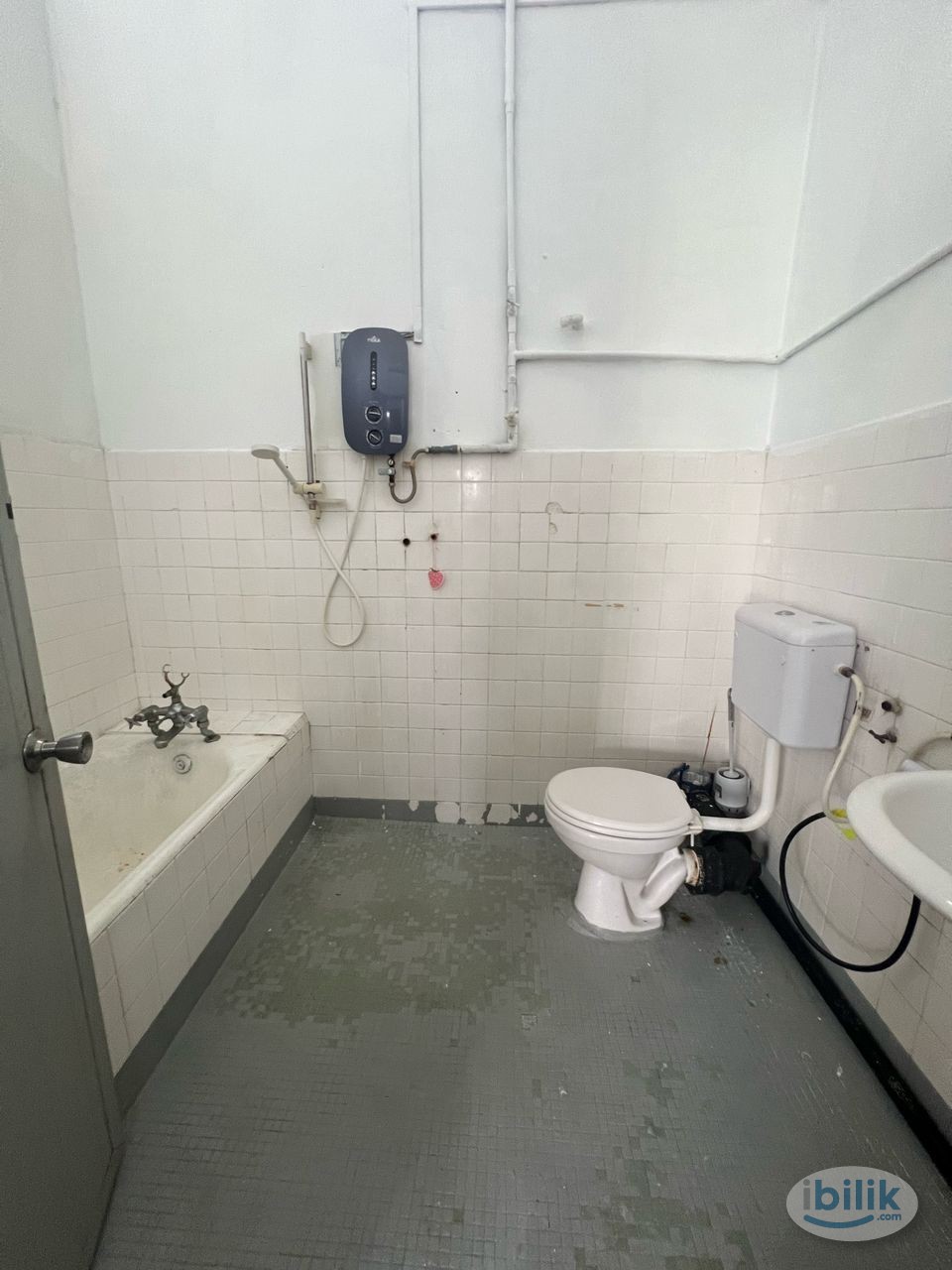 Female Unit Only😍‼️Free 1 Month Stay OFFER 🔊Furnished Female Unit Room for Rent at SS2😮Near LRT,Market,Durian Stall🎈 - Image 2