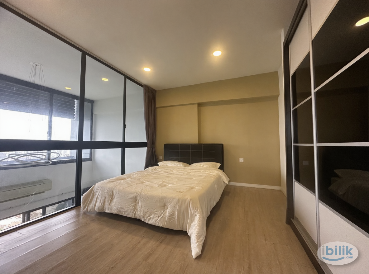 【Private bathroom + Newly RENO】Master Room with attached bathroom - Image 2