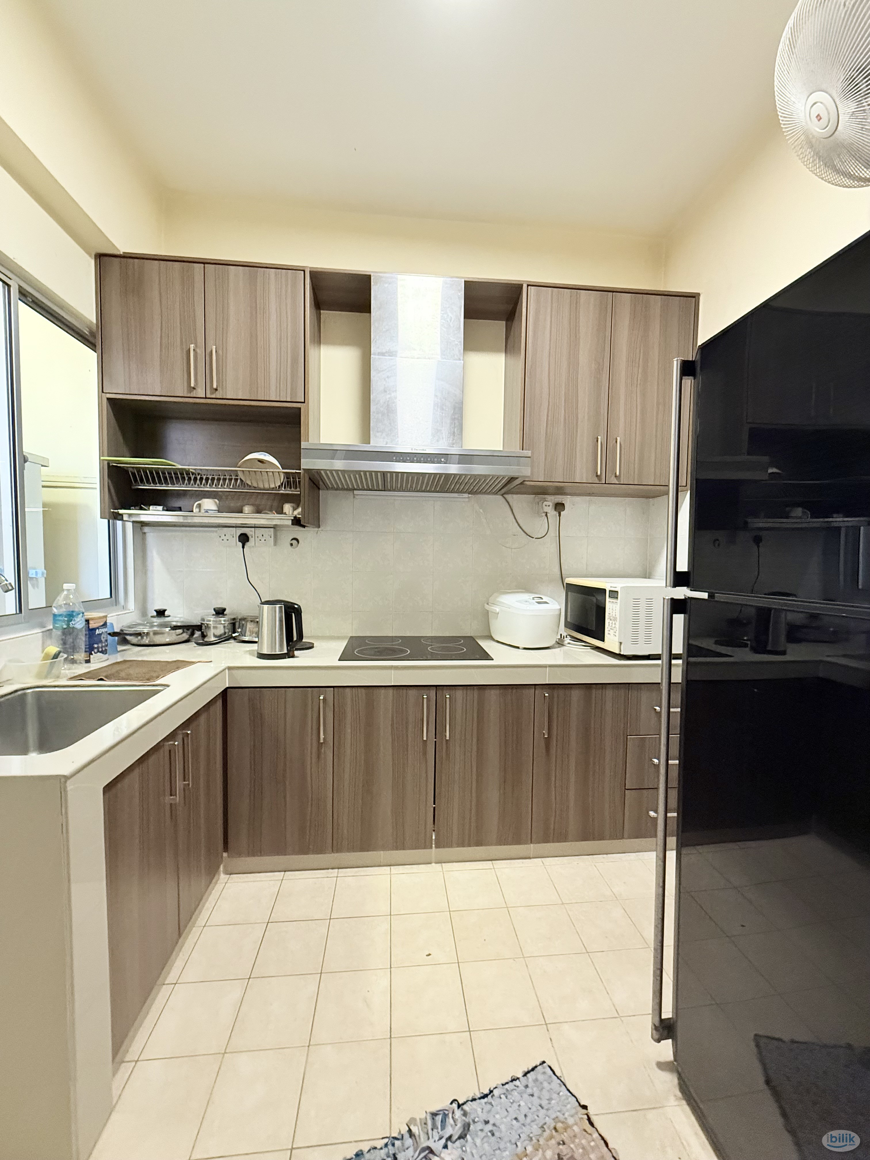 Menjalara Middle Room (Medan Putra Condo) - Image 4