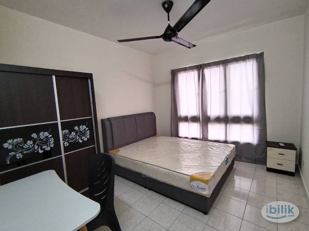 Middle Room at Palm Spring, Kota Damansara - Image 1