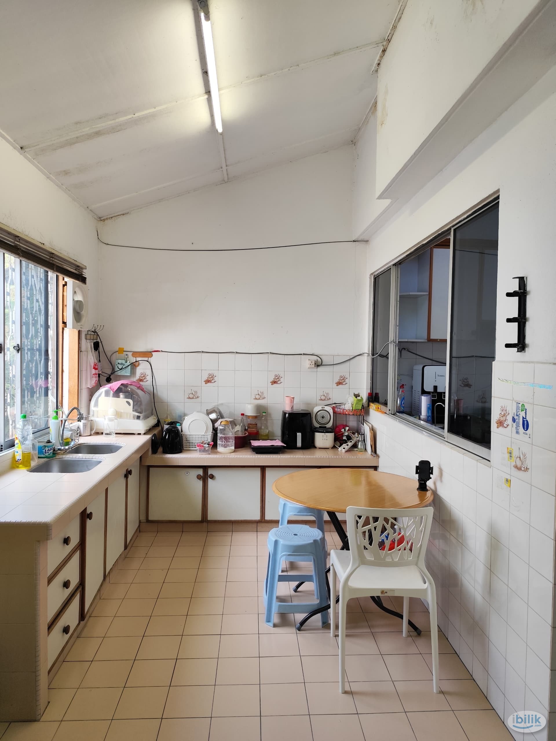 🆓💰 Free Deposit! 🛋️🛏️ Single Room at SS2, Petaling Jaya 🏠🏞️ Easy Access to SS2 Park, The Hub SS2 🏞️🚀🏢 - Image 2