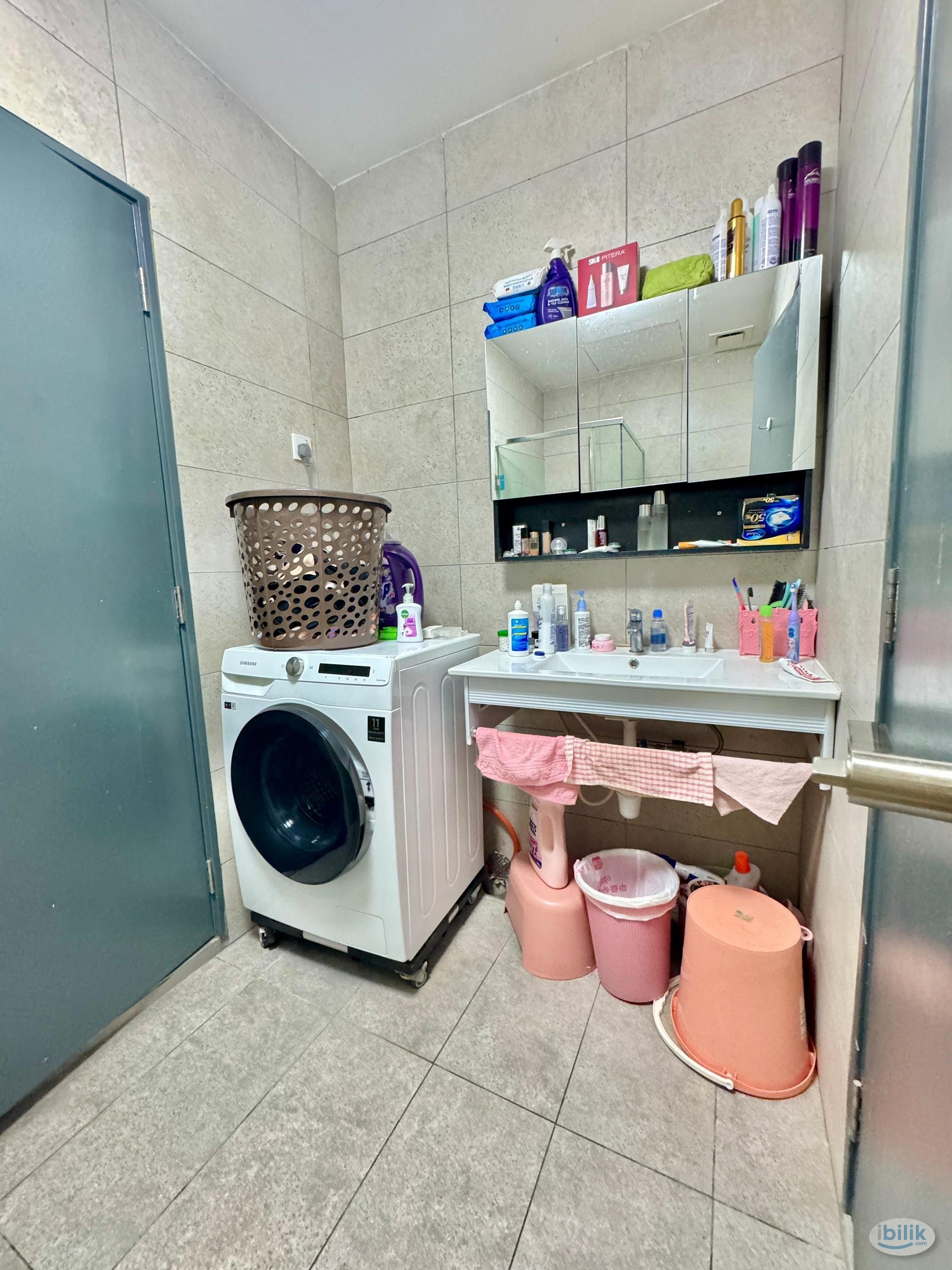Aera Residence 2-Bedroom Apartment with Balcony for Rent - Image 4