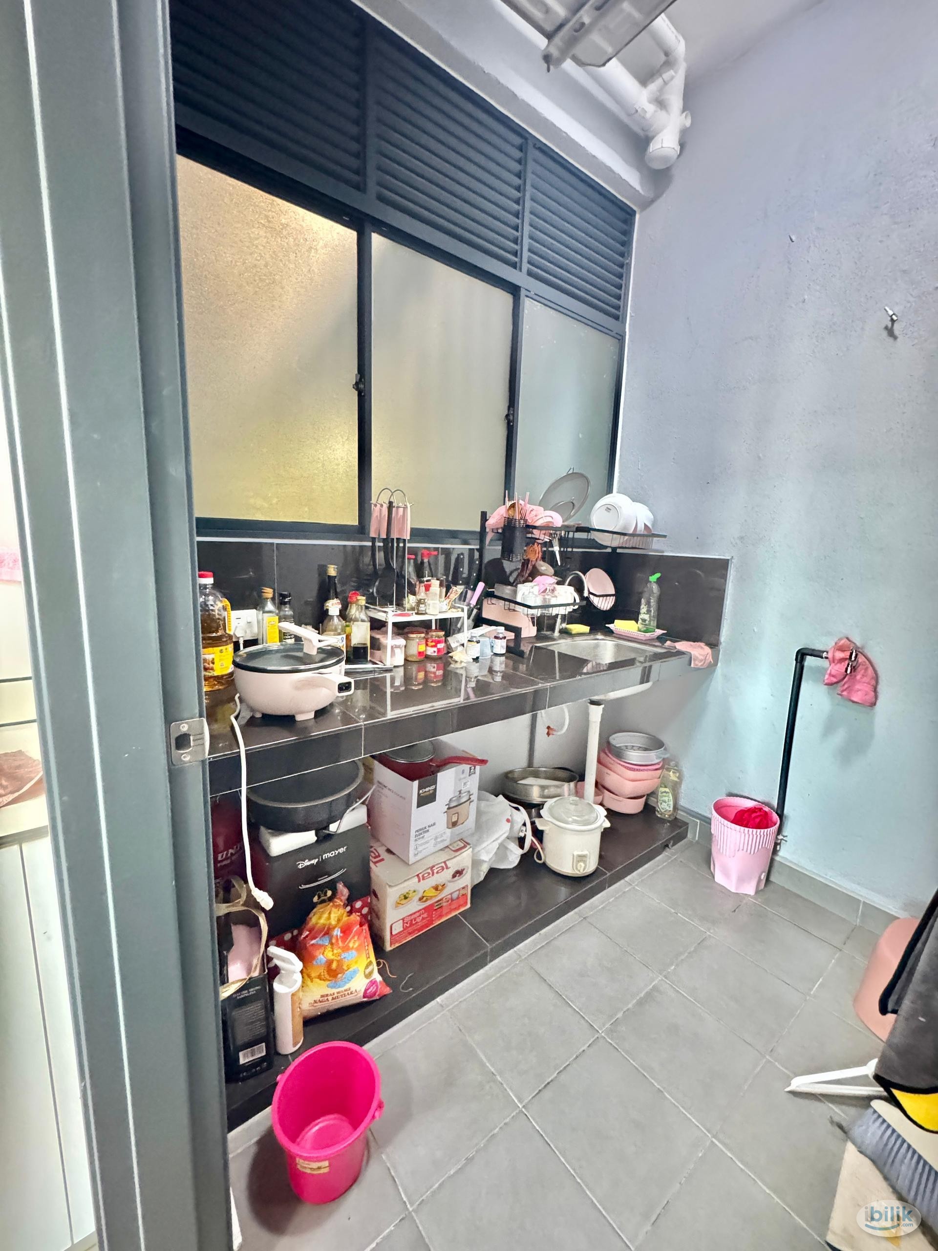 Aera Residence 2-Bedroom Apartment with Balcony for Rent - Image 5
