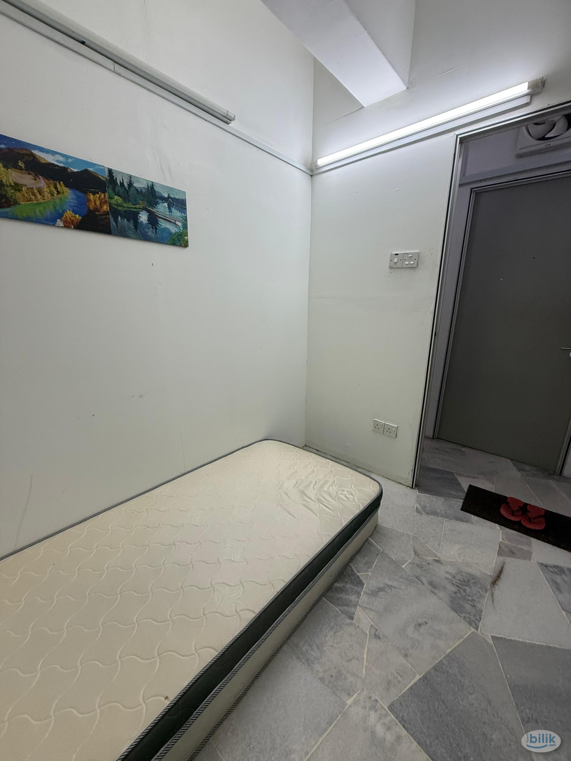 SINGLE BED TO RENT IN SRI PETALING. 5 MIN YO BUS STOP. 6 MIN TO JALAN RADIN BAGUS - Image 1