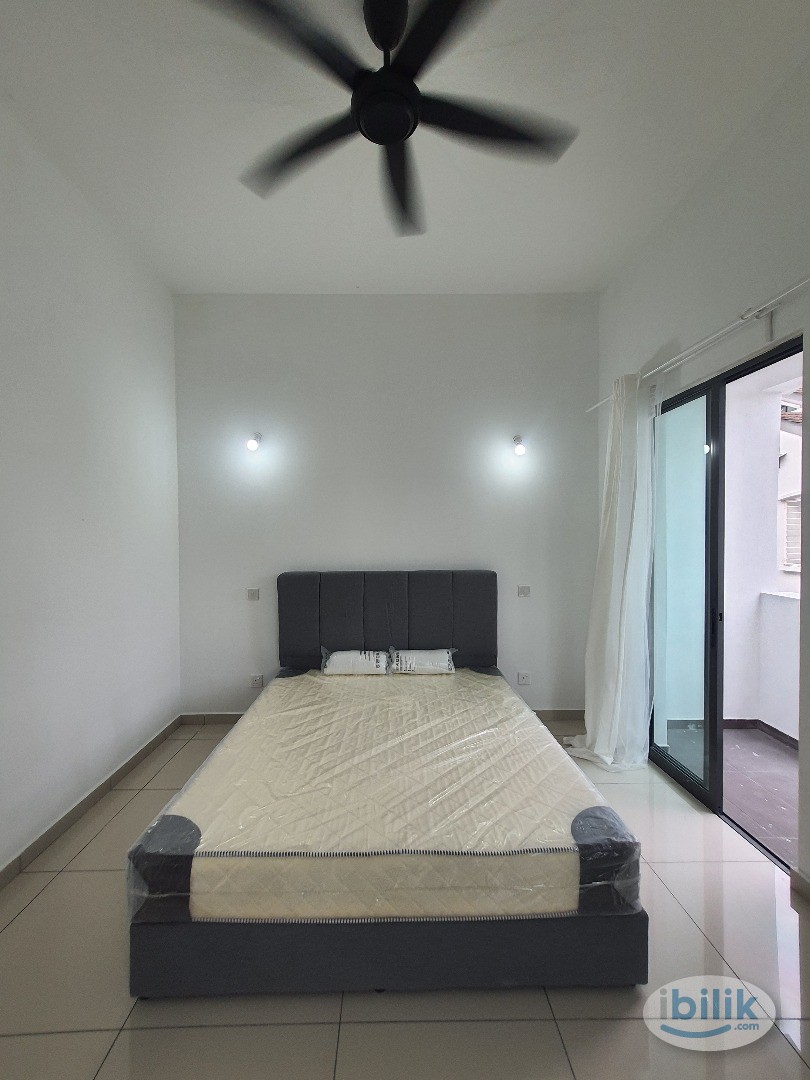 Master Room at South Homes, Sungai Ara - Image 1