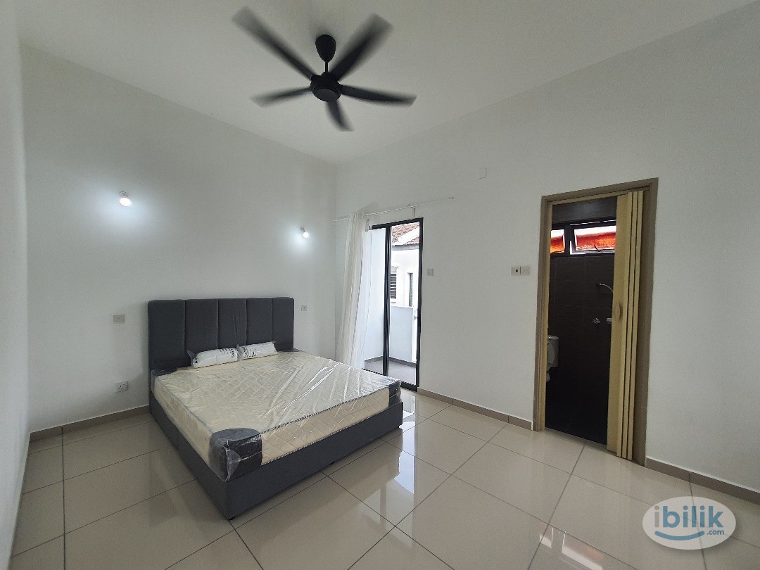Master Room at South Homes, Sungai Ara - Image 2