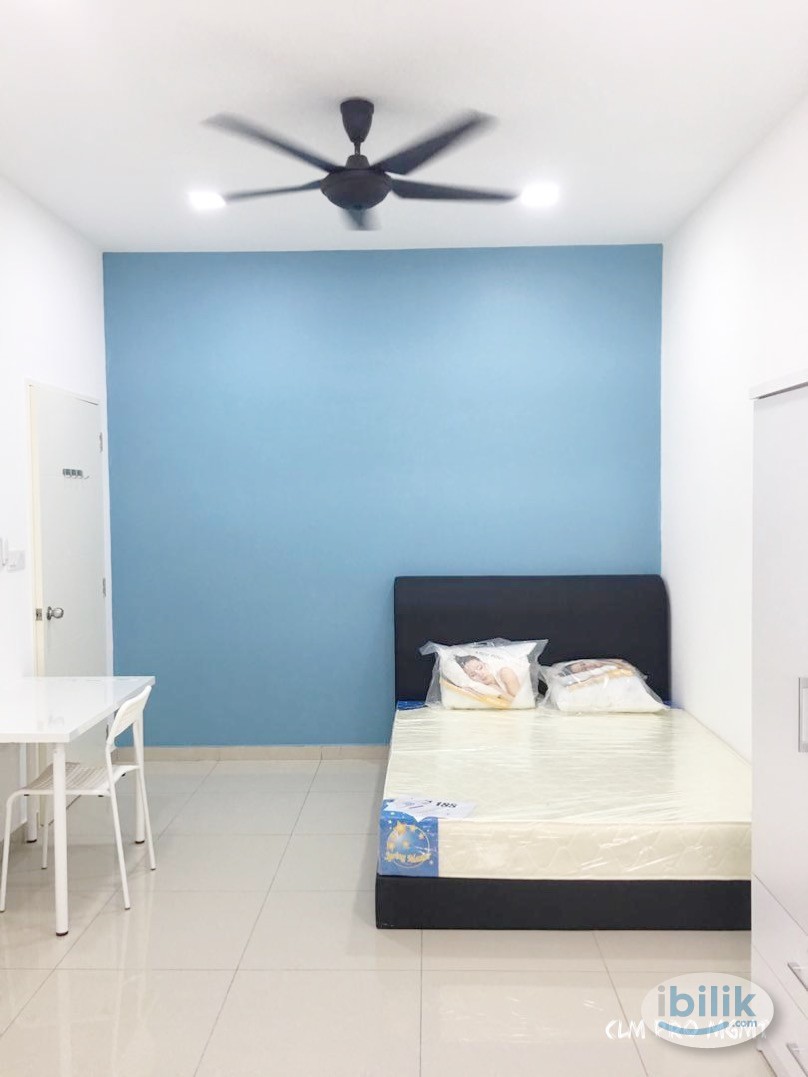 Middle Room at Bandar Sri Sendayan, Sendayan - Image 1