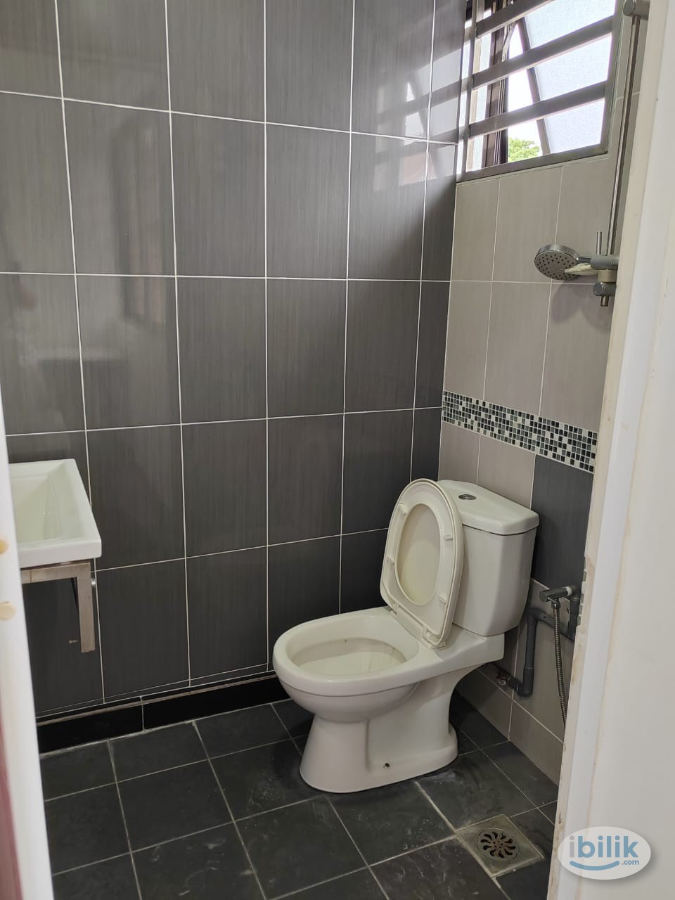 Master Room at Bandar Sungai Long, Kajang - Image 3