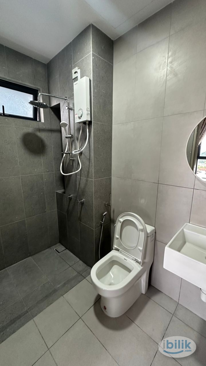 Master Room at Bandar Tun Hussein Onn, Cheras South - Image 5