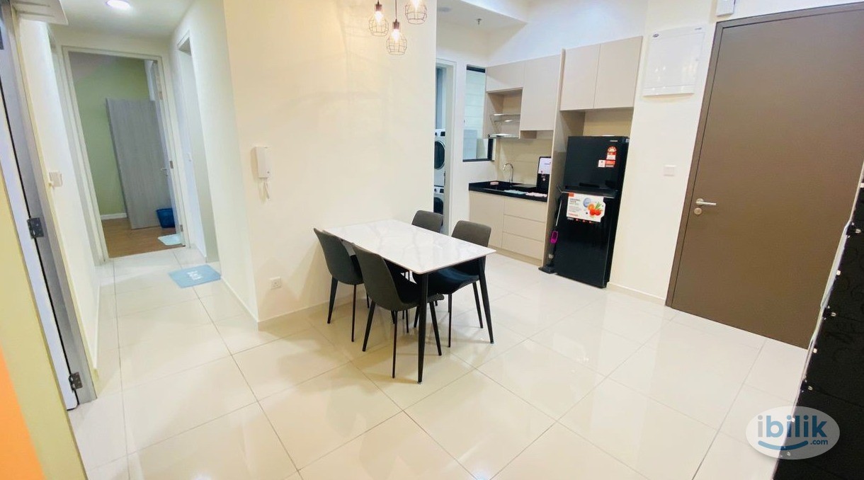 Middle Room at Sunway Avila Residences, Taman Sri Rampai - Image 2