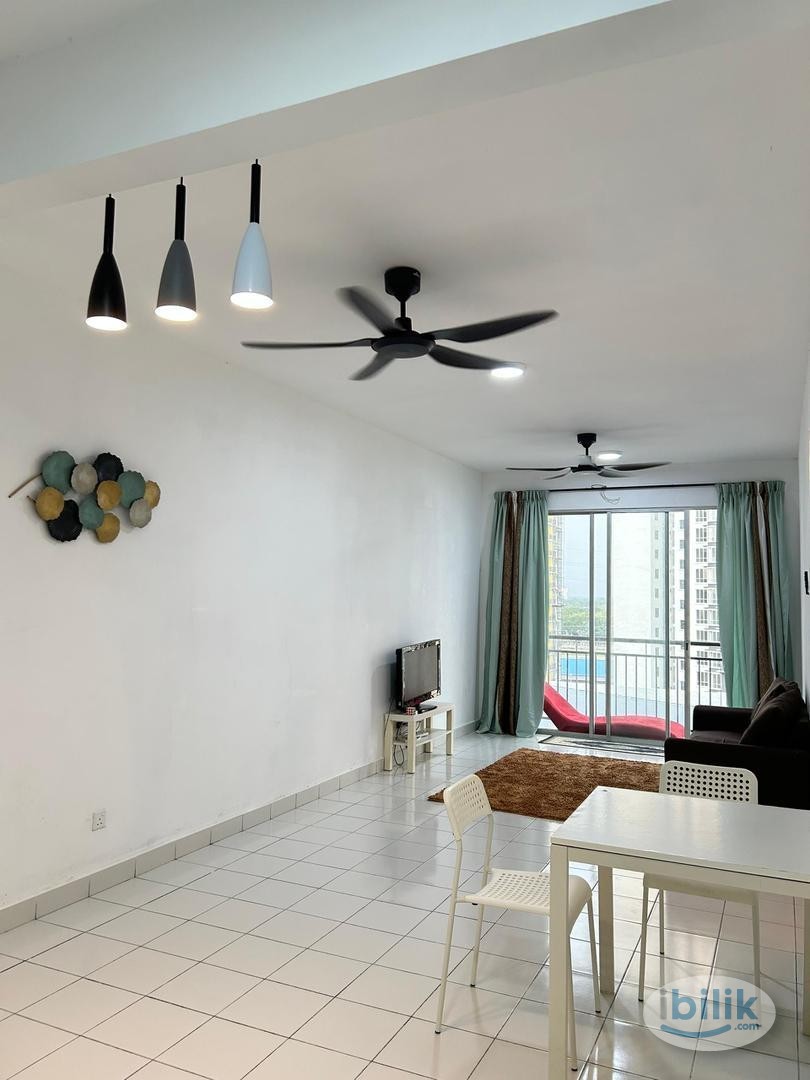 Master Bedroom at Melaka Seri Serindit Residensi - Image 3