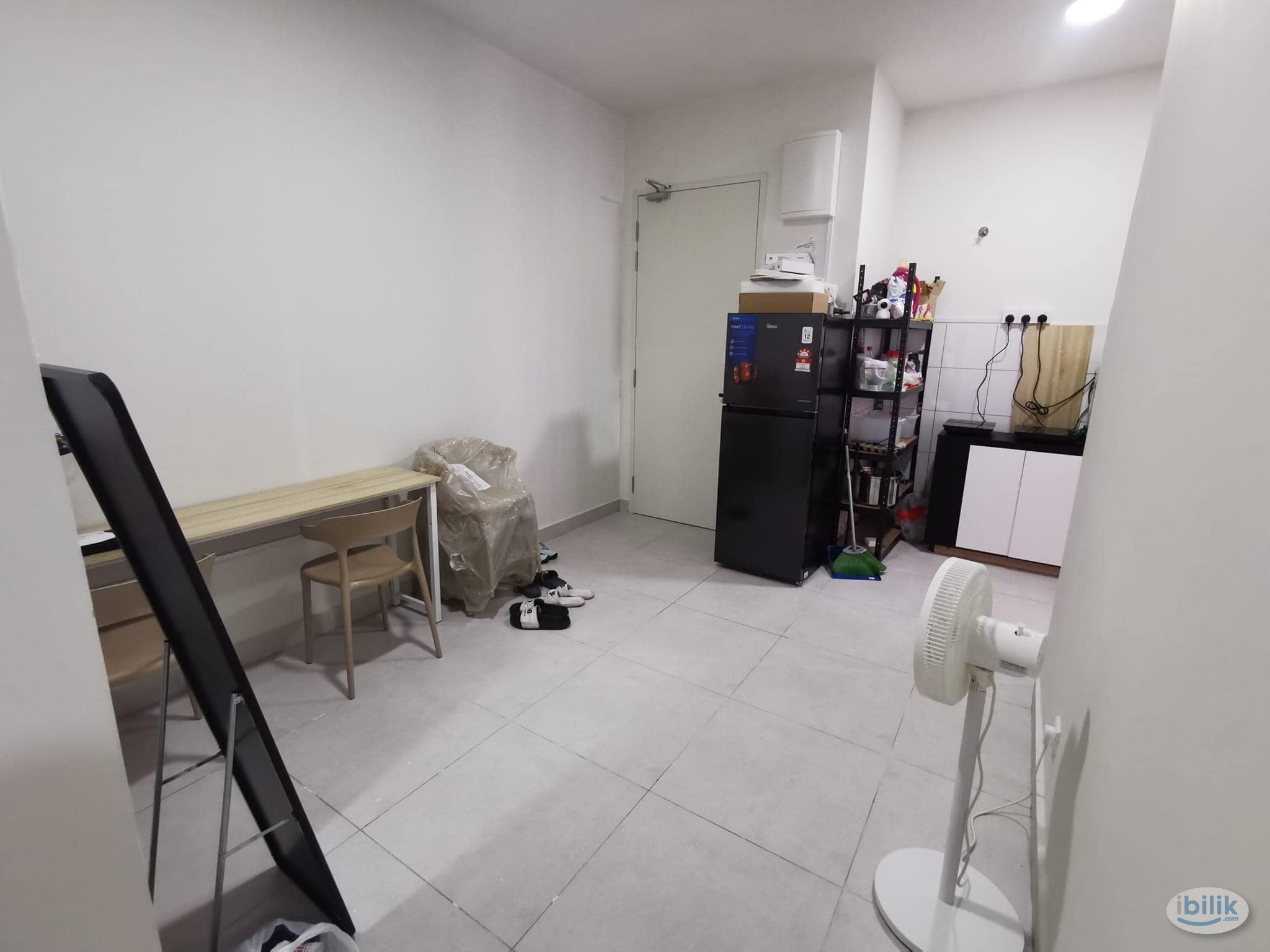 Medium Room @ MAJESTIC MAXIM [Free Wifi Utilities Cleaning] - Image 2