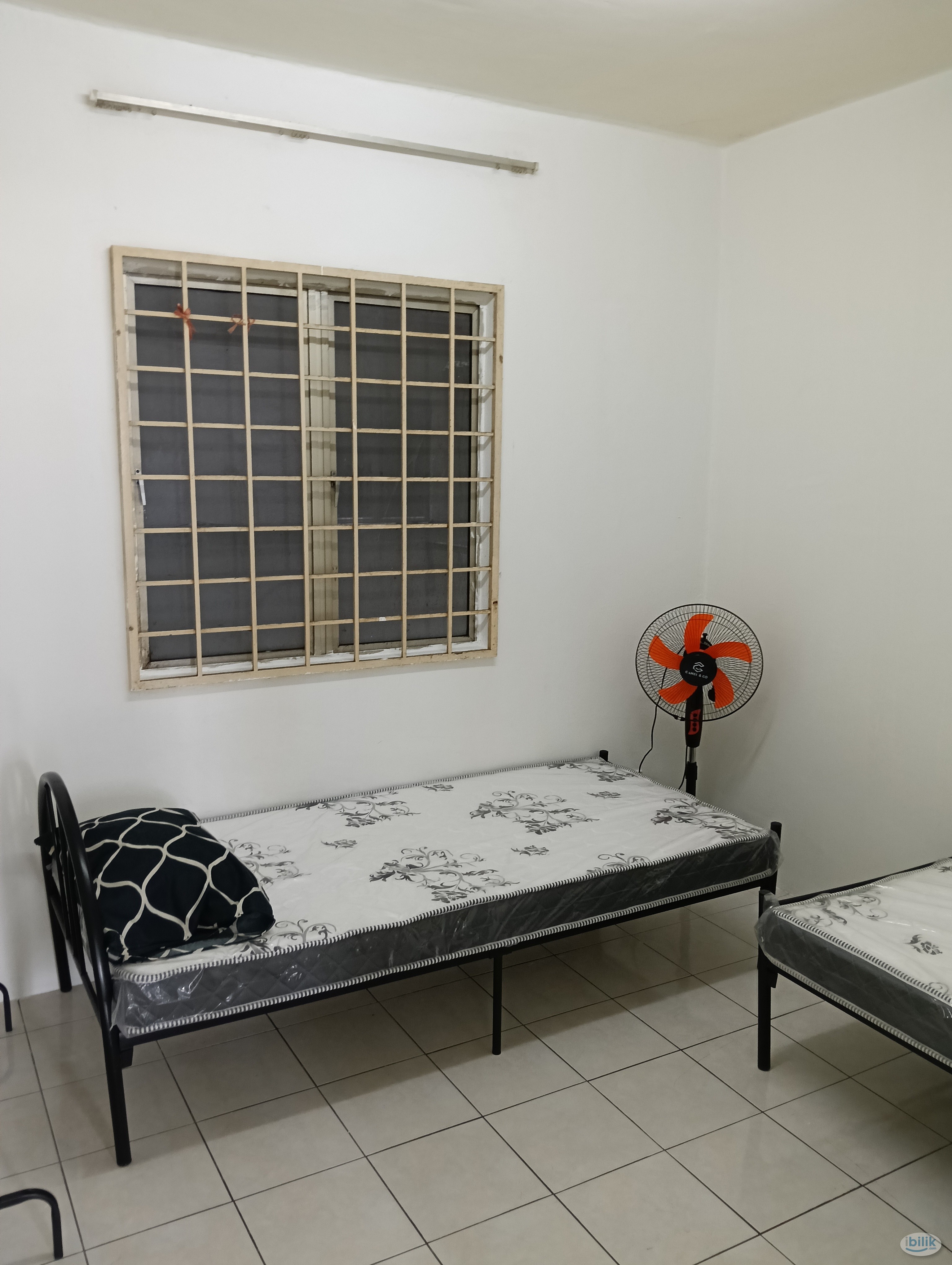 Medium room, master,small untuk disewa - Image 1