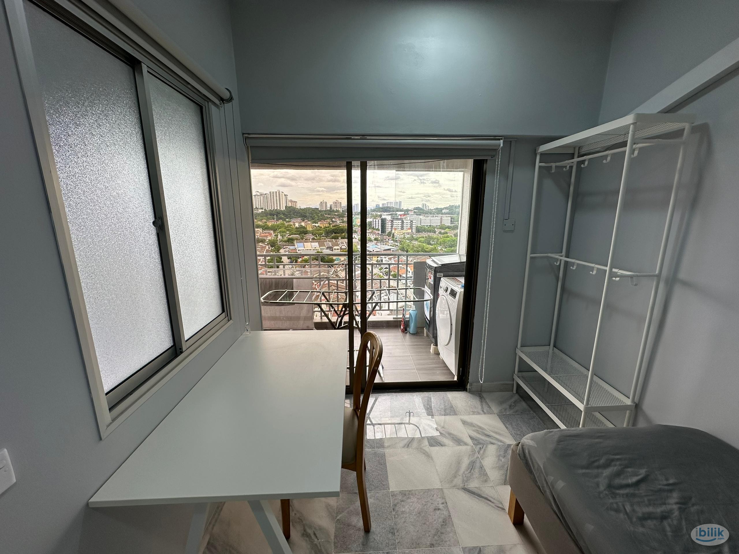 FREE WIFI+WATER+ELECTRIC, BALCONY Room at Palmville, Bandar Sunway - Image 3