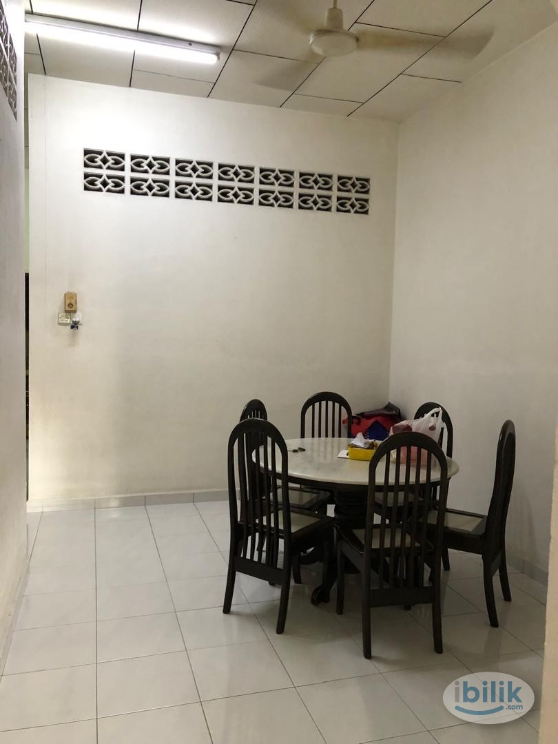 Middle Room at Taman Machang Bubok, Bukit Mertajam - Image 1