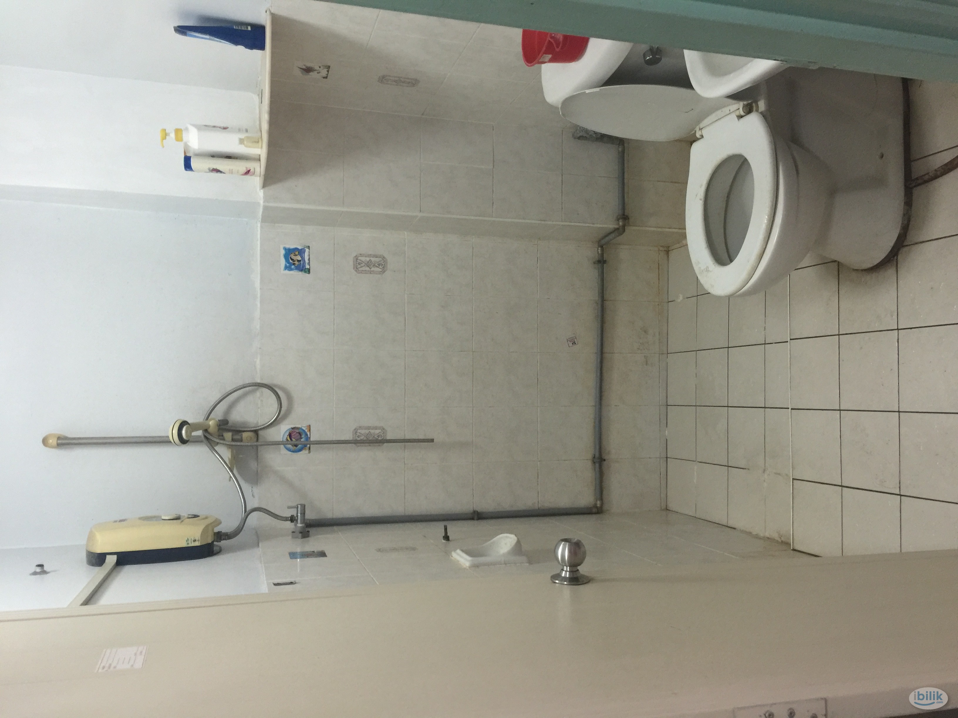 Middle Room at Sunway Tunas, Bayan Baru - Image 5