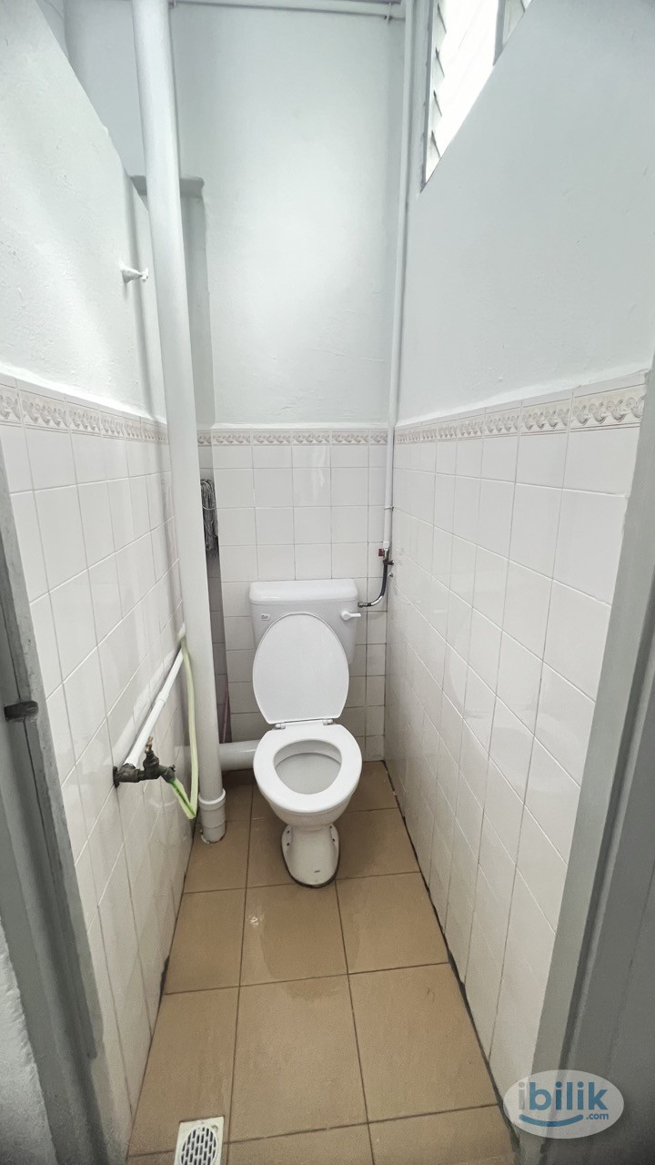 Female Unit ROOM FOR RENT AT PAYA TERUBONG 🏡 - Image 4