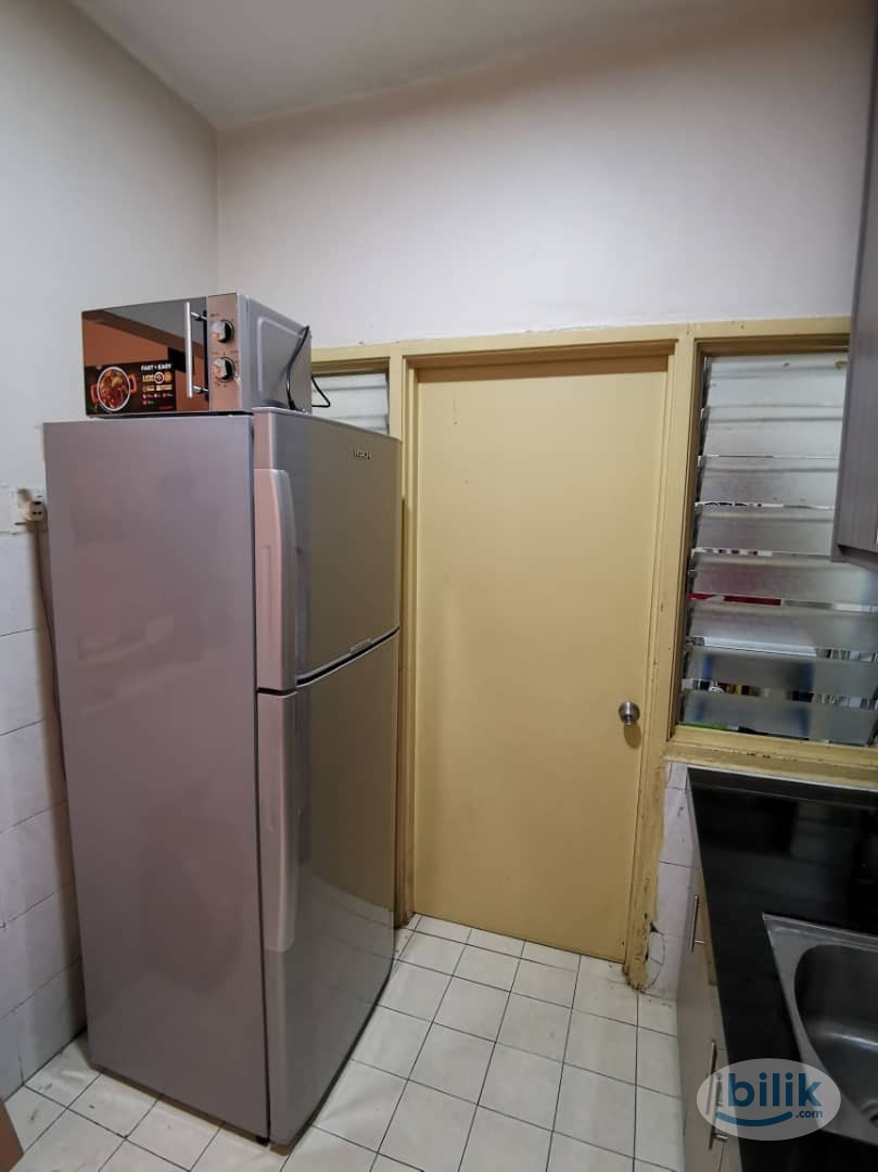 Fully Furnished Middle room at Cengal Condominium Walking to LRT - Image 3