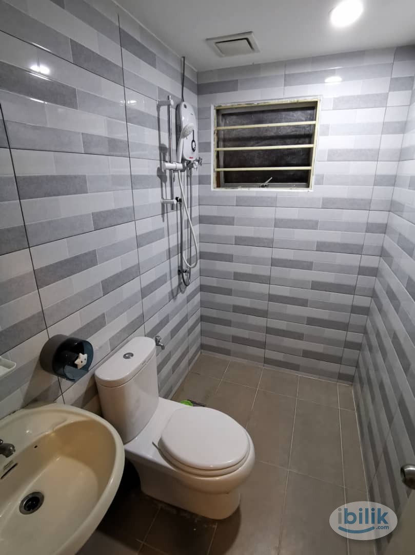Fully Furnished Middle room at Cengal Condominium Walking to LRT - Image 4
