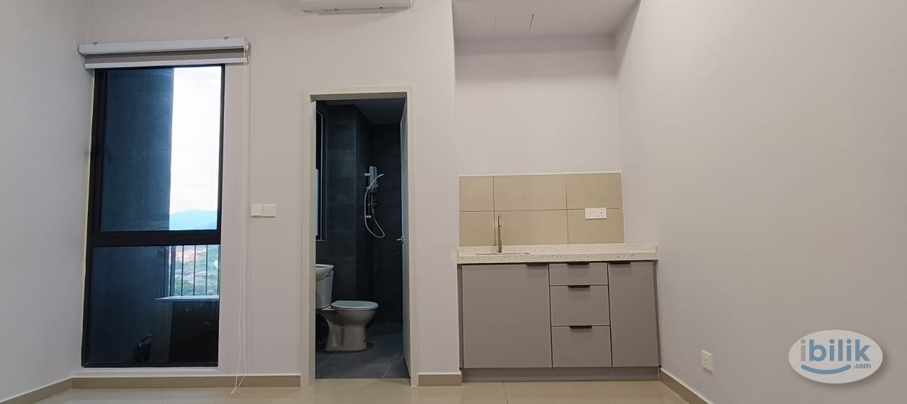 Move in Ready Dual Key Concept with Private Bedroom, Bathroom & Kitchen - Image 4