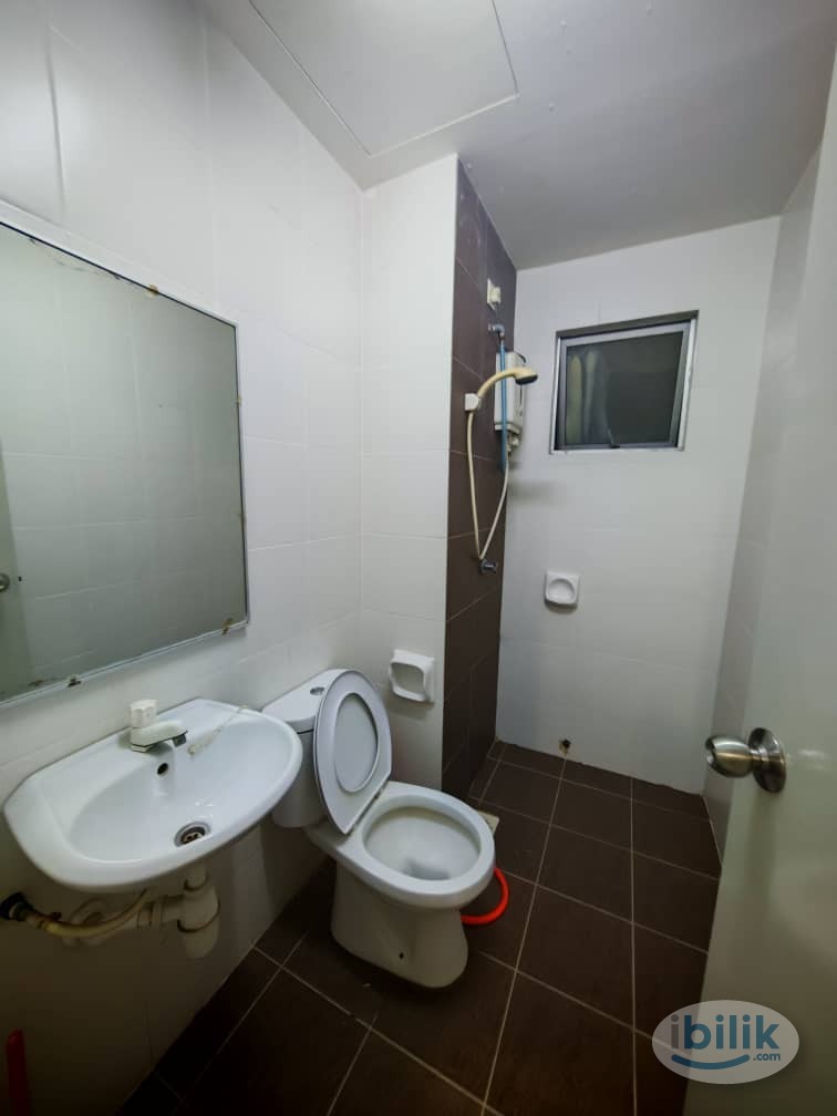 Newly Furnish Private Single Bedroom - Image 5