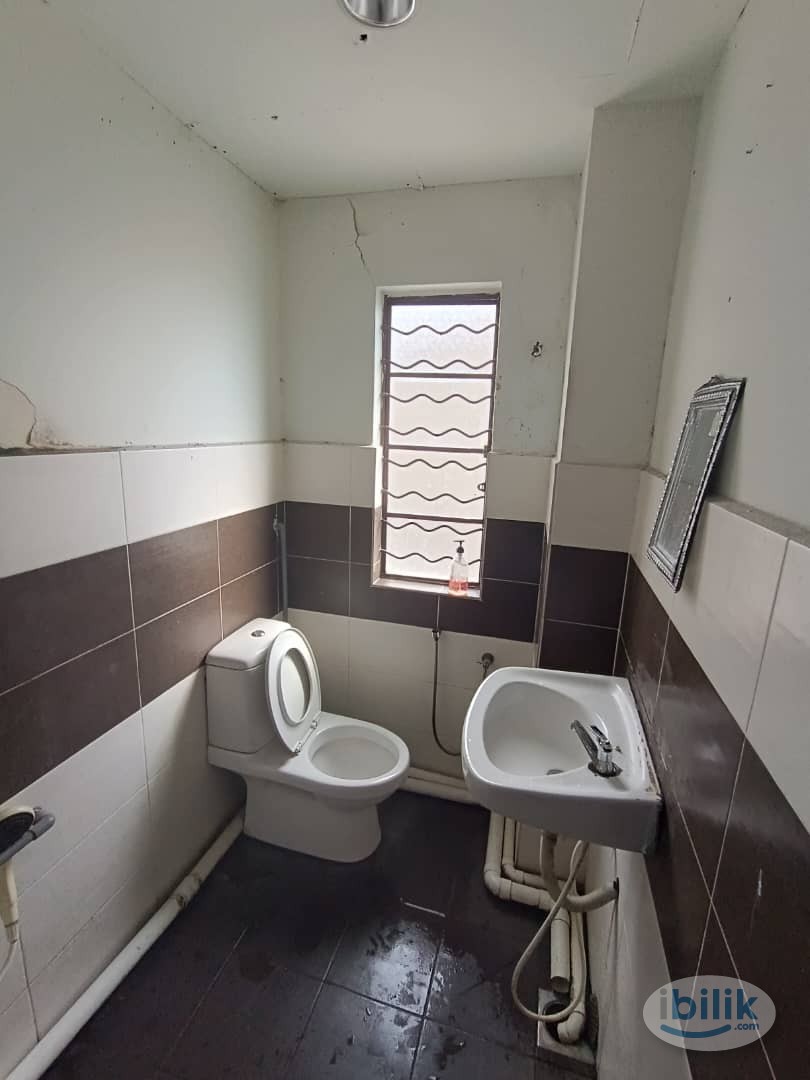 Single Room at Bandar Puchong Jaya, Puchong - Image 1