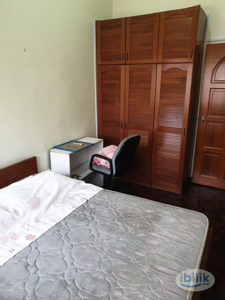 Middle Room at Taman Bukit Kajang Baru, Kajang - Image 3