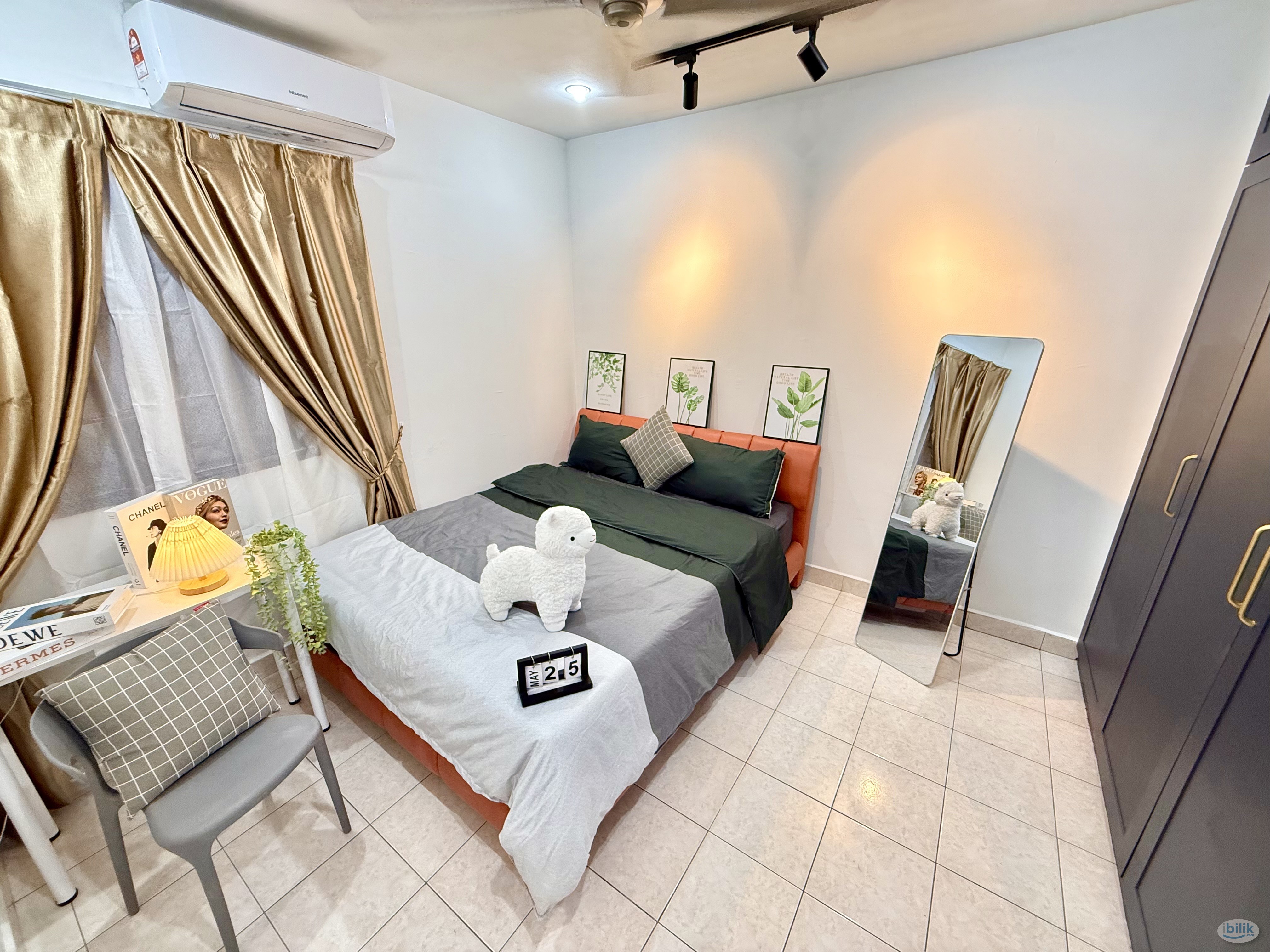 Kota Damansara -Middle Room at Palm Spring - Image 1