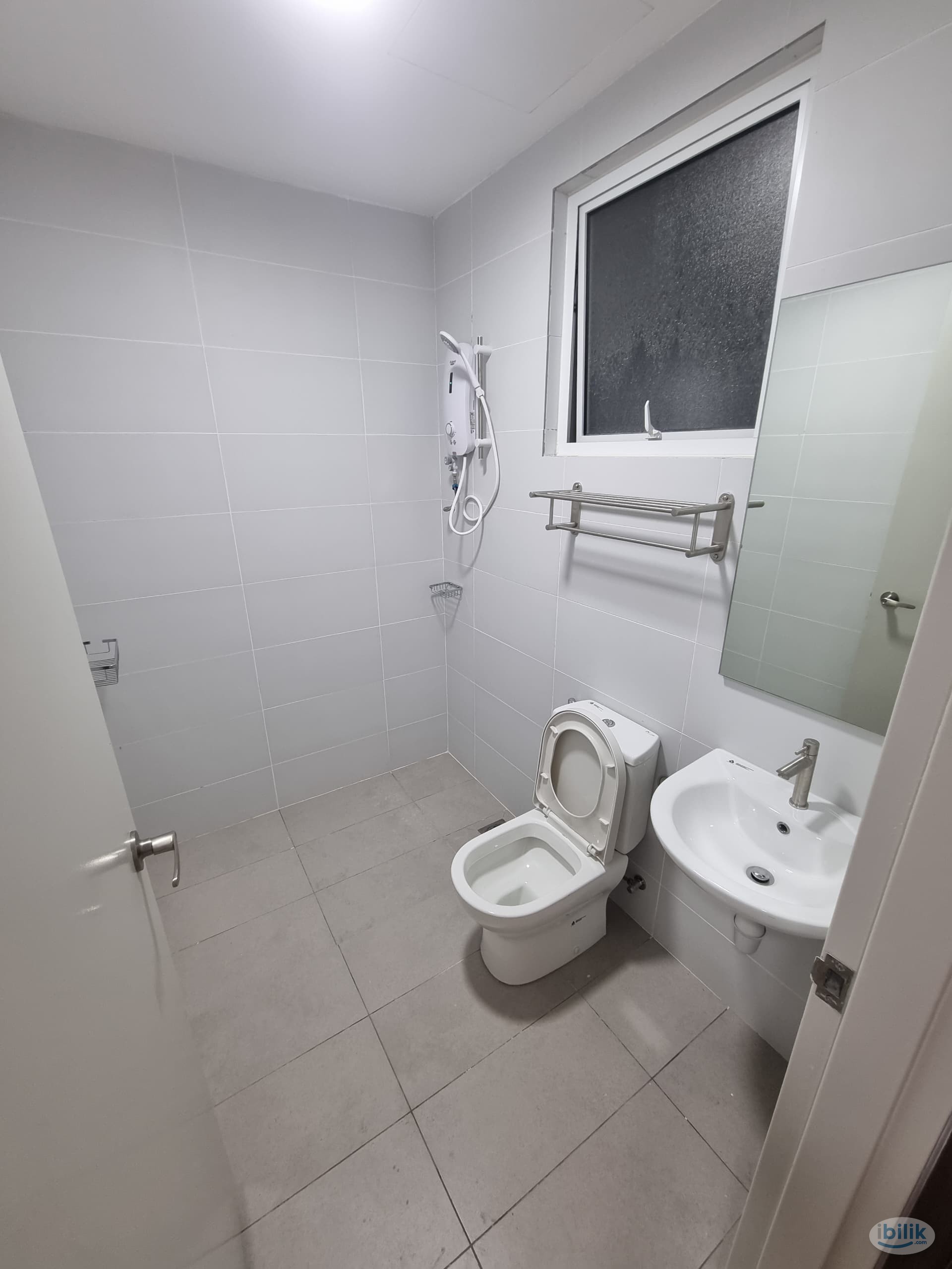Balcony Room (Male Unit ) at Nadayu 801 @ Subang Murni, - Image 3