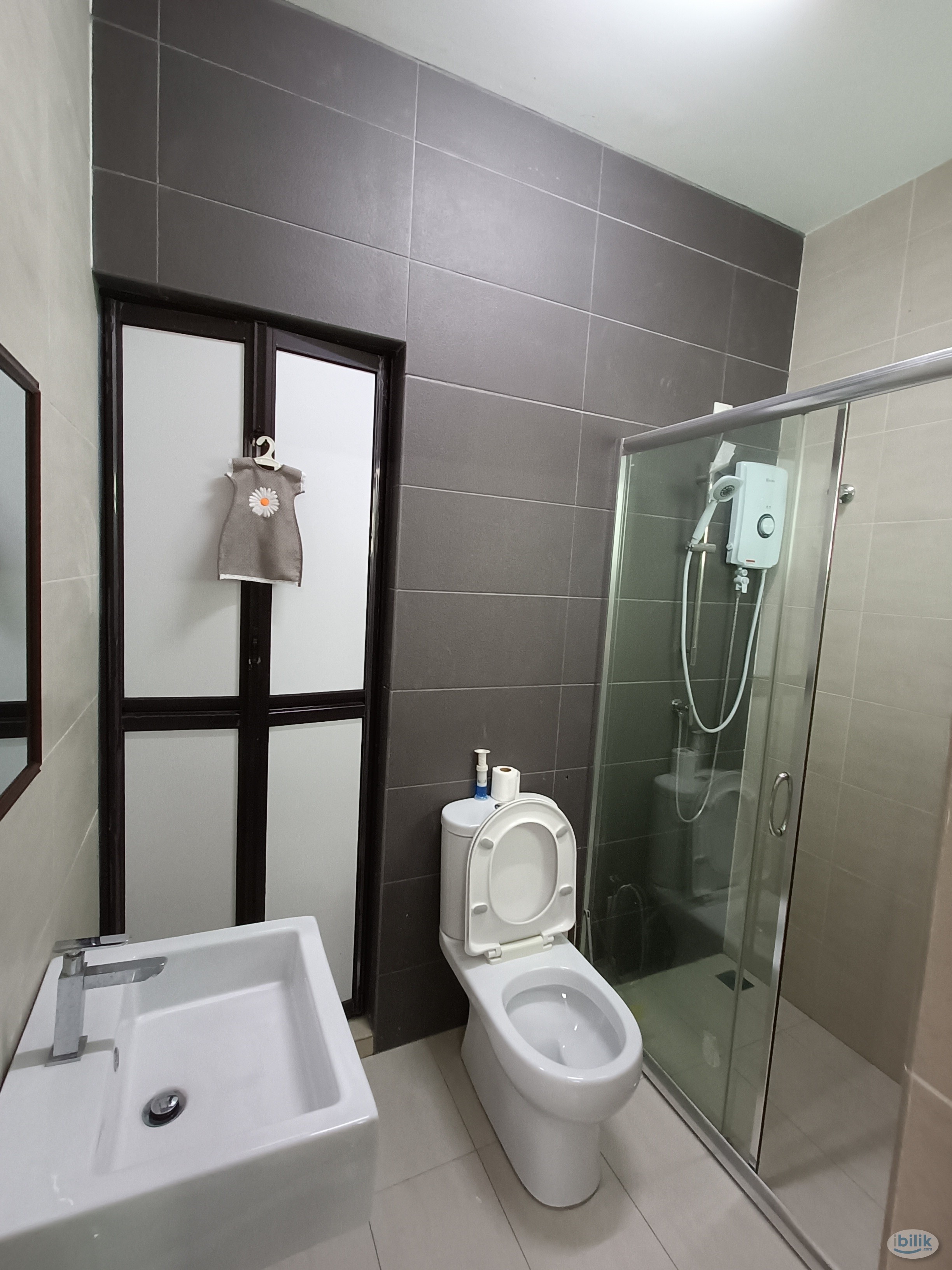 Botani Ipoh Middle Room for rent - Image 4