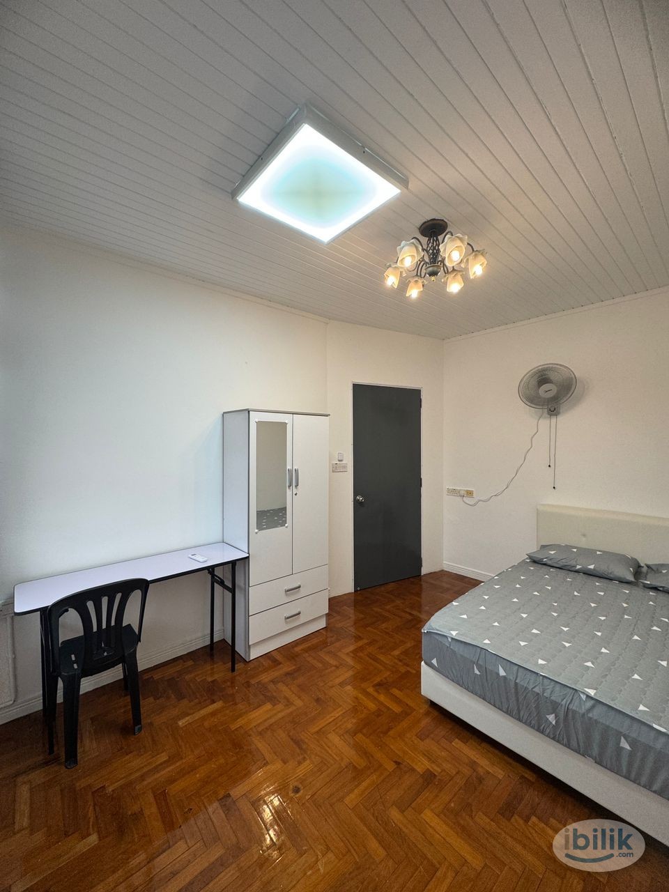 Bungalow Middle Room for Rent Greenlane Jelutong near GH Hospital - Image 1
