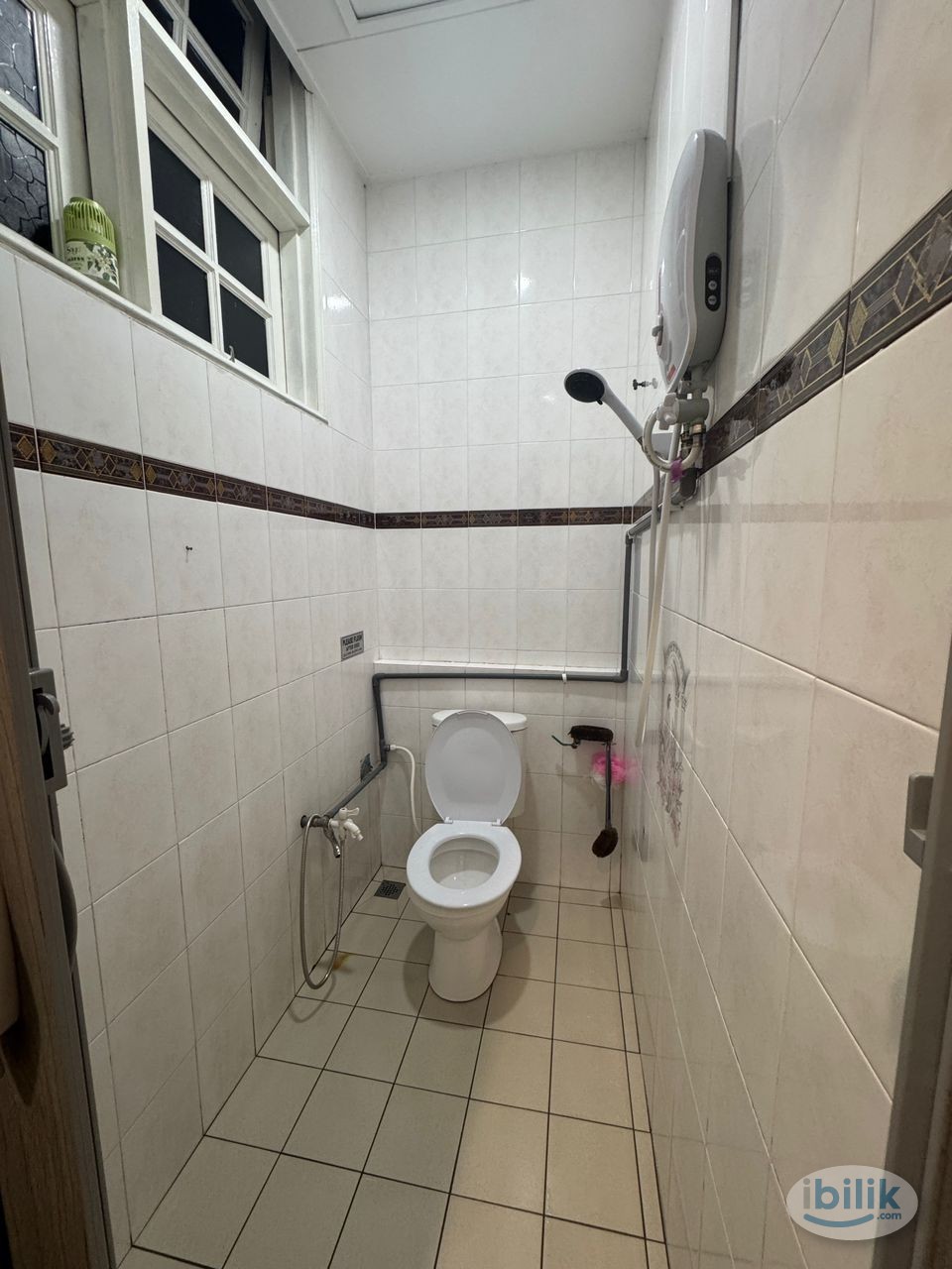 Bungalow Middle Room for Rent Greenlane Jelutong near GH Hospital - Image 3