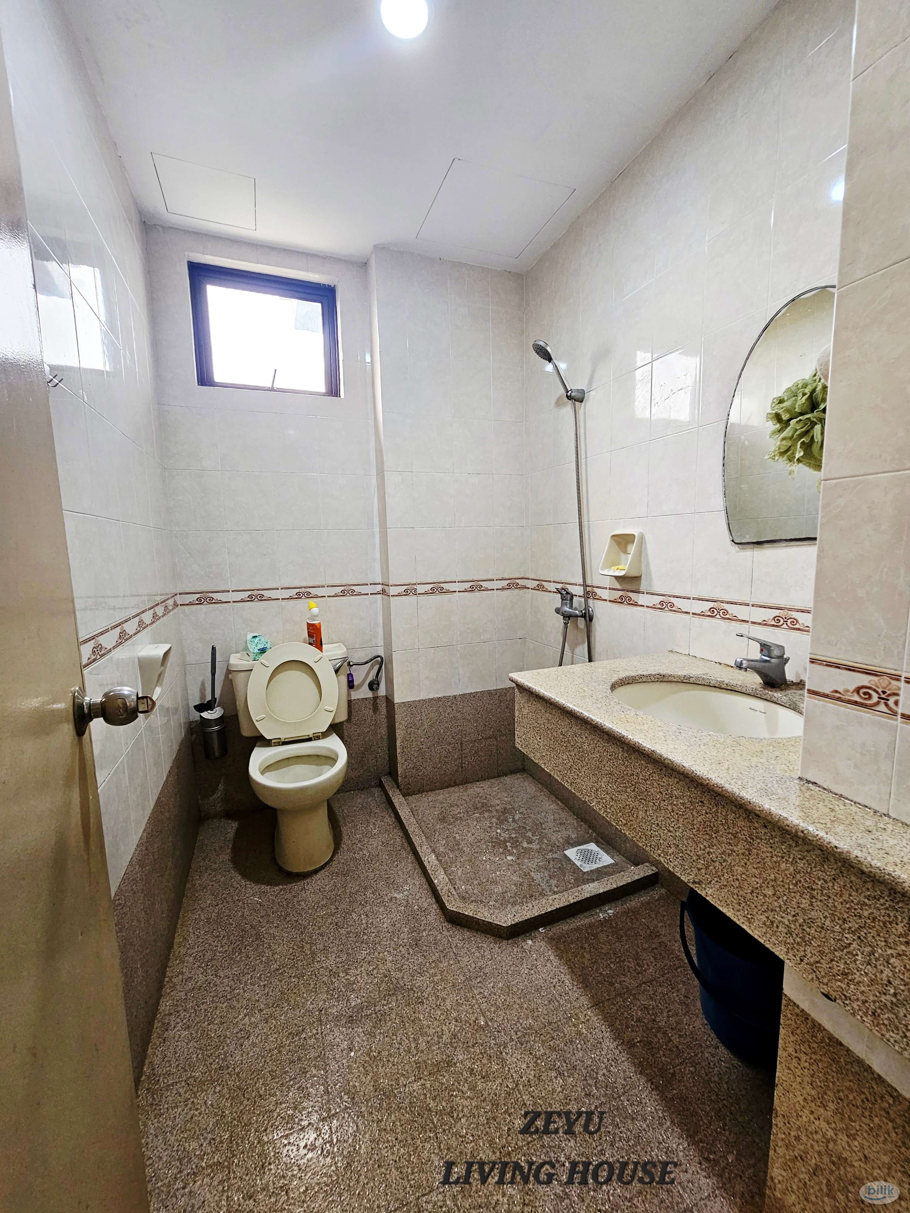 Master Room at Cheng Height, Melaka - Image 5