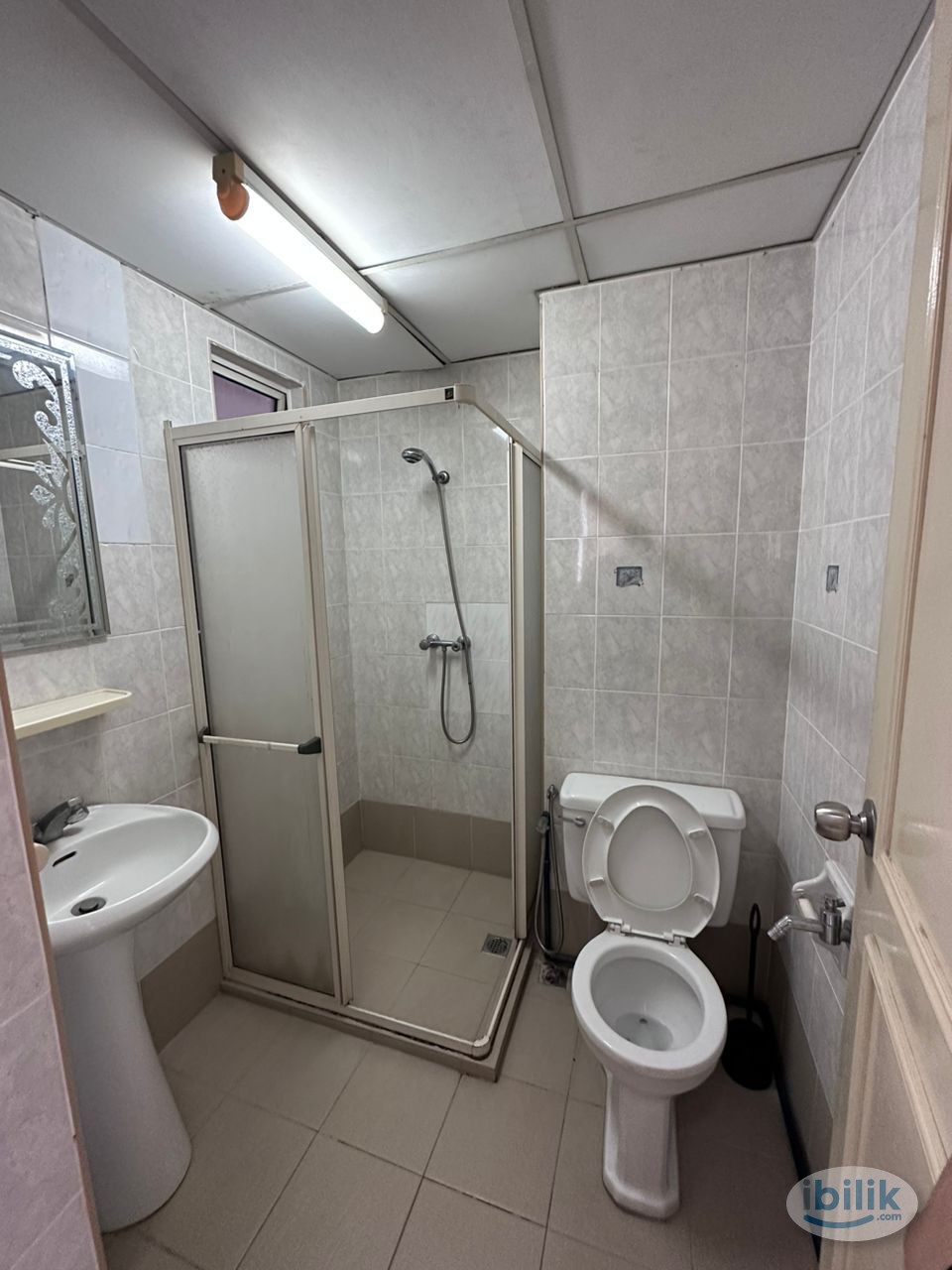 Gold Coast Single Room Fully Furnished @ Bayan Lepas Near Queensbay Mall - Image 3
