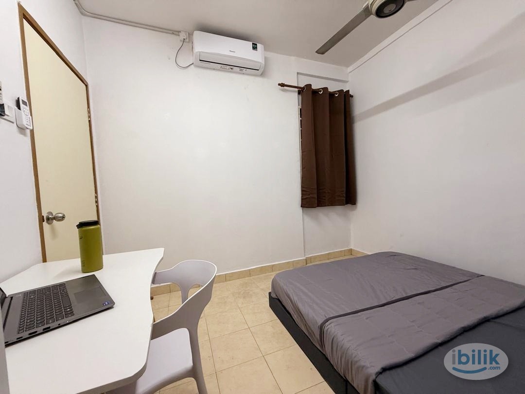 Female Middle Room | WiFi Included | Near LRT Salak Selatan - Image 2