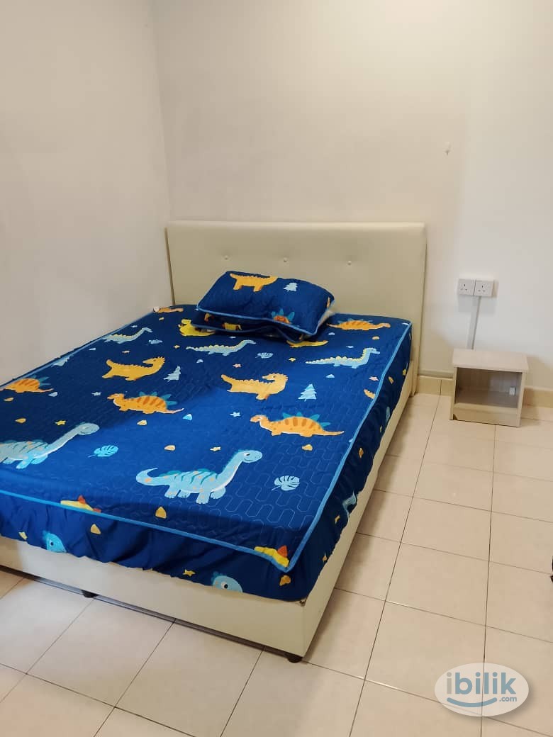 Middle Room at Kota Damansara, Petaling Jaya - Image 3