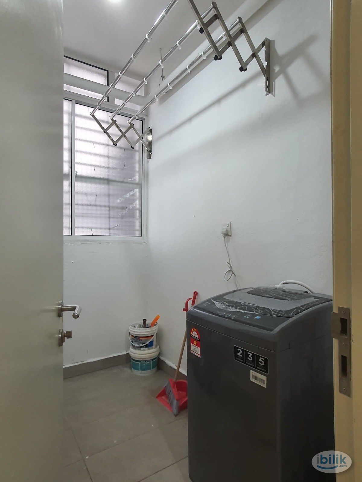 Middle Room at Sfera Residence, Puchong - Image 5