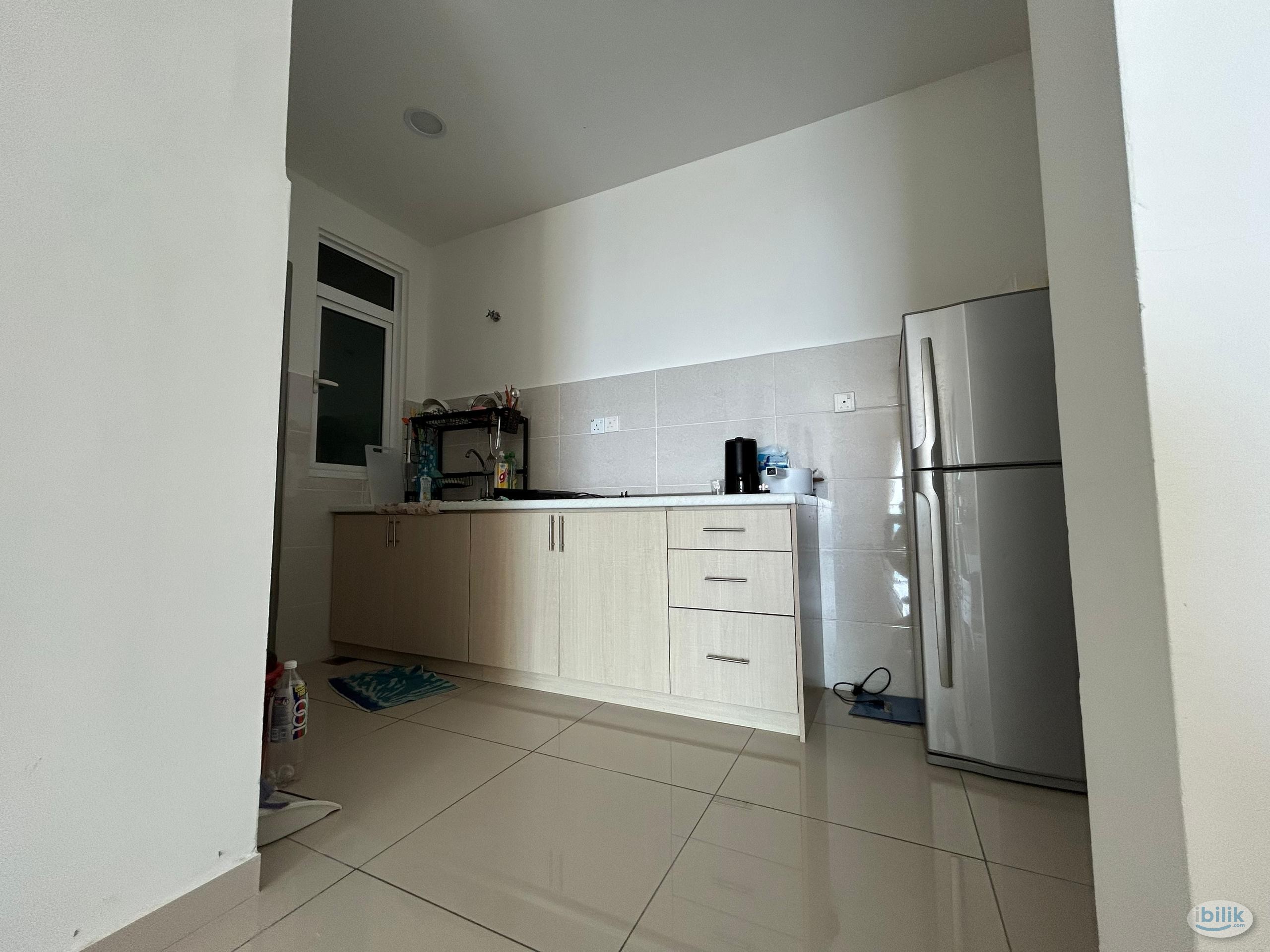 Single Room with Shared Bathroom for rent - Image 2