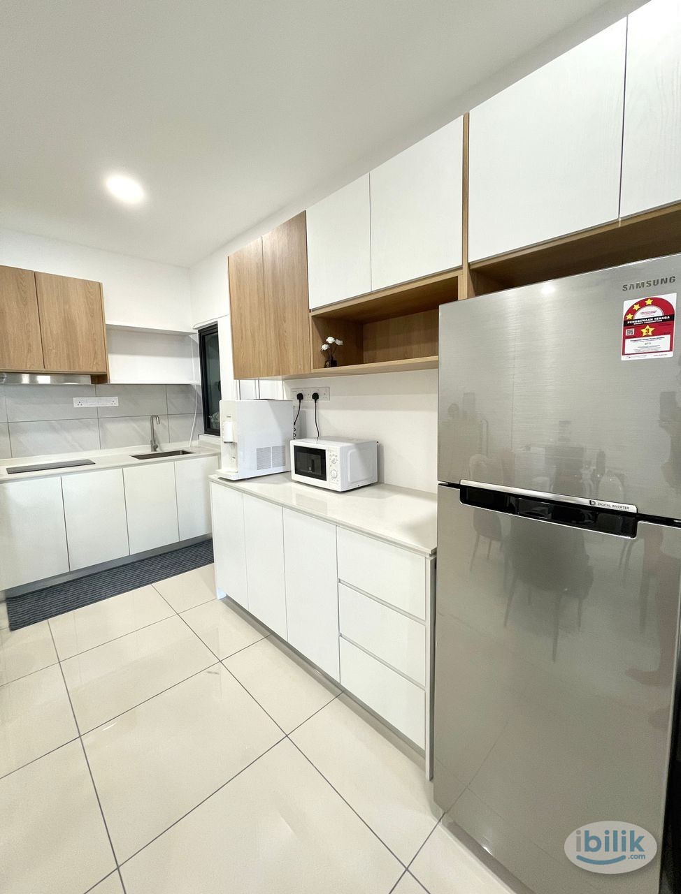 Fully Furnished with Interior Design Medium Bedroom For Rent - Image 3
