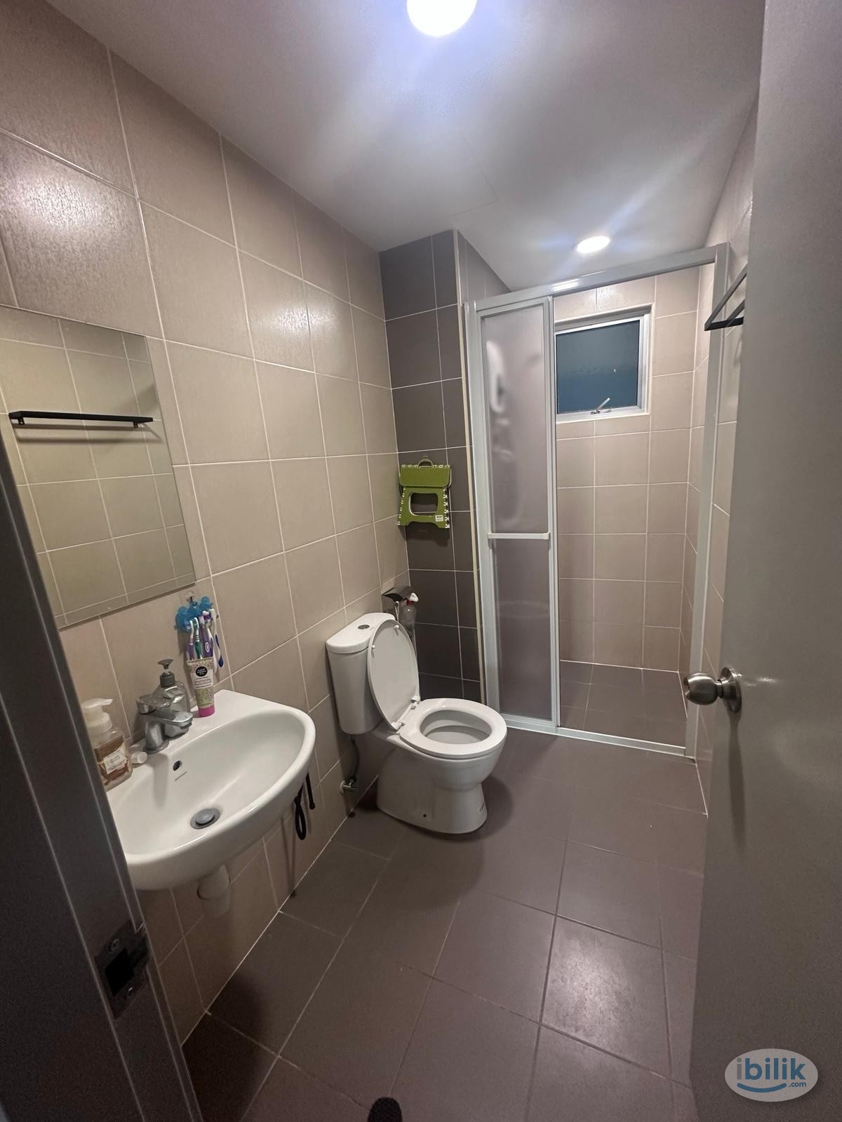 Master Room at Razak City Residences, Sungai Besi - Image 5