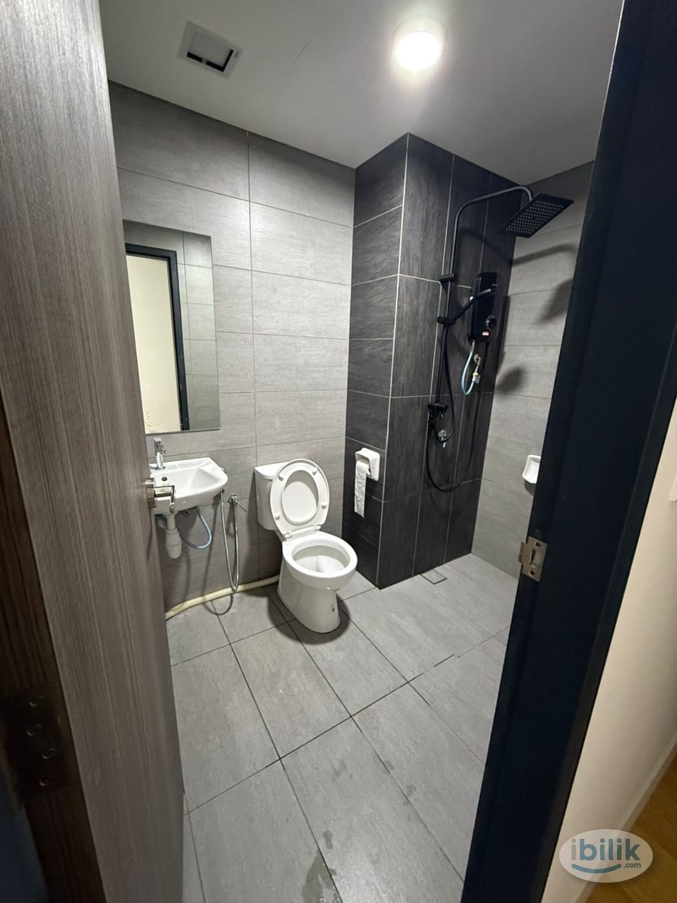 FEMALE UNIT ( PRIVATE BALCONY ) - Image 1