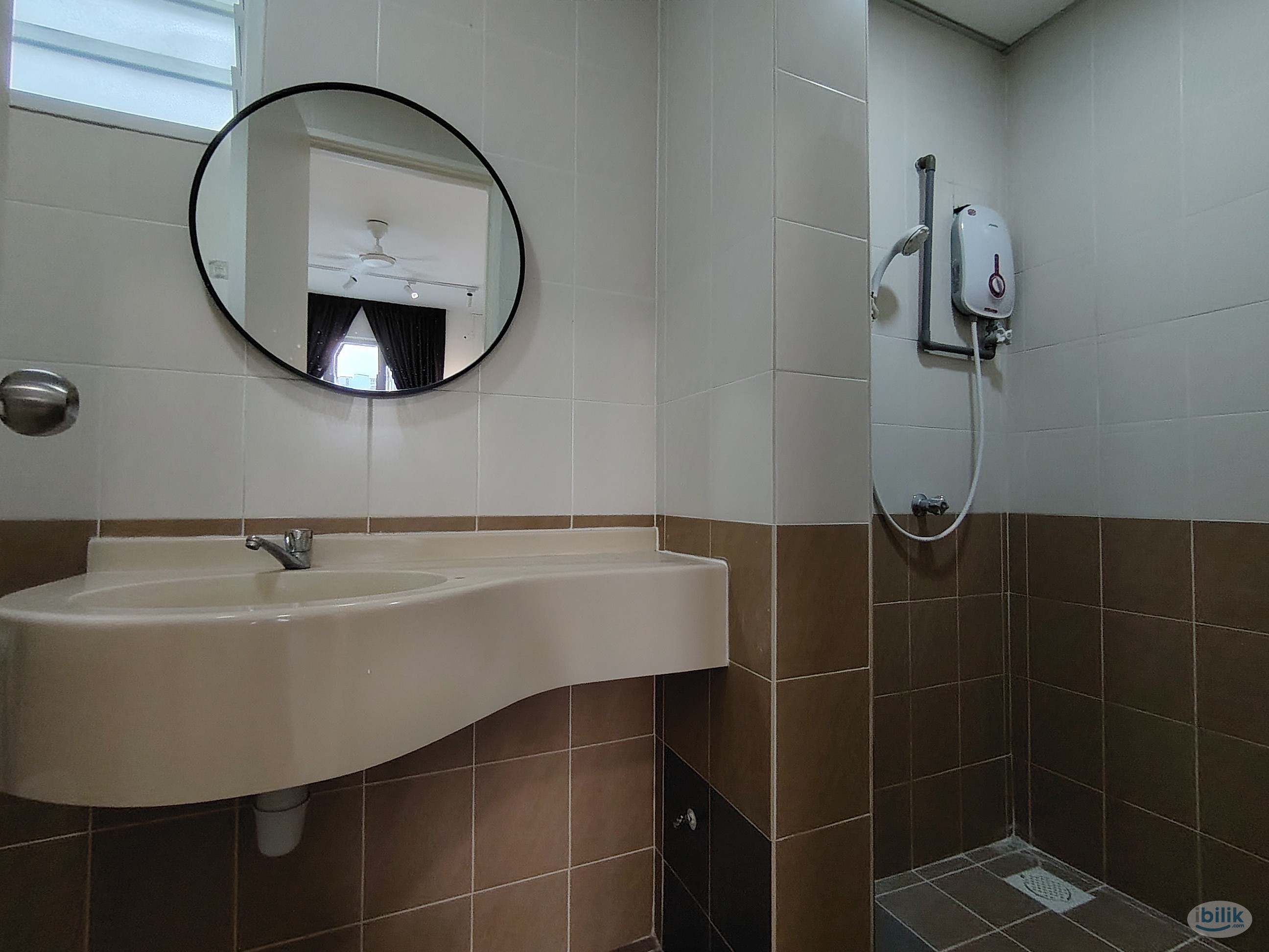 FULLY FURNISHED PV12 Pv12 PV 12 Pv 12 Medium Room @ Wifi For rent , Setapak , - Image 3