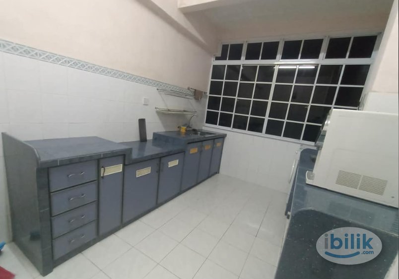 Middle Room at Villa Kejora, Relau - Image 3