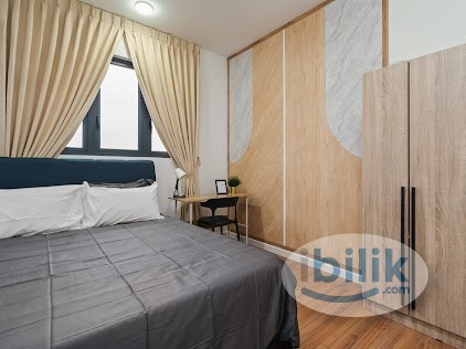 Exclusive Fully Furnished Private Medium Room, Walking Distance LRT MRT - Image 1