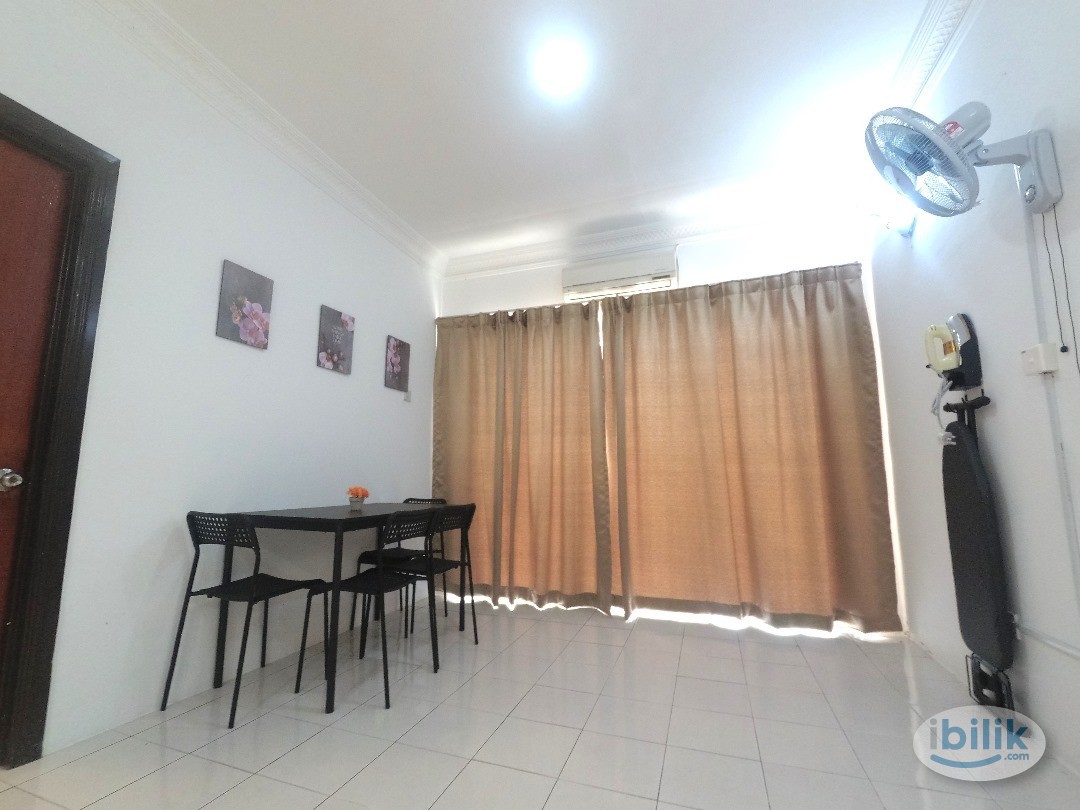 Harga Mampu Milik | Sharing | Gilr Muslim | Middle Room at Sri Astana, Batu Caves | fully funised | wifi - Image 2