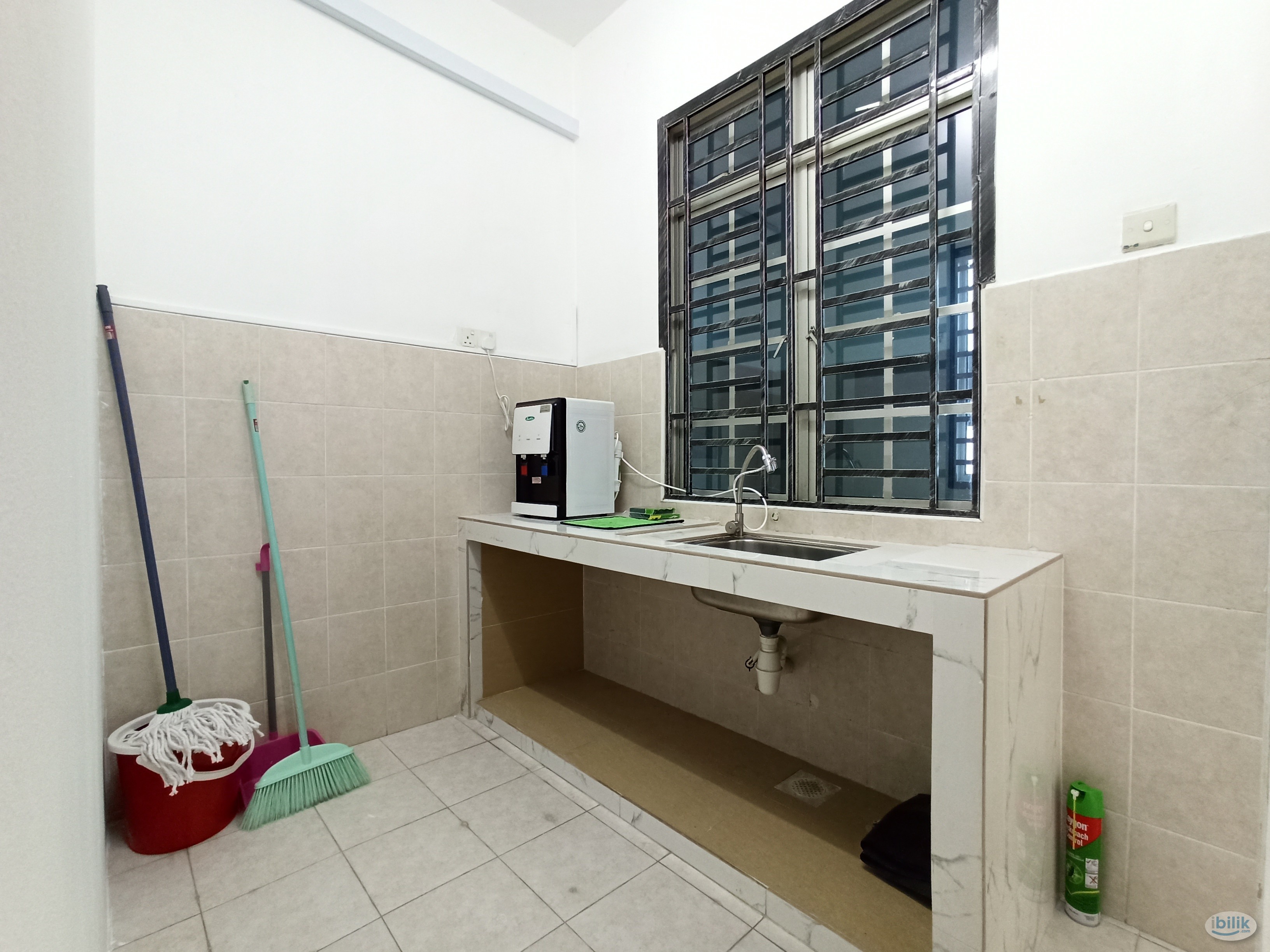 🔥Desa Tebrau Fully Furnished Medium Aircon Room with Attached Shared Bathroom for Rent🔥 - Image 3
