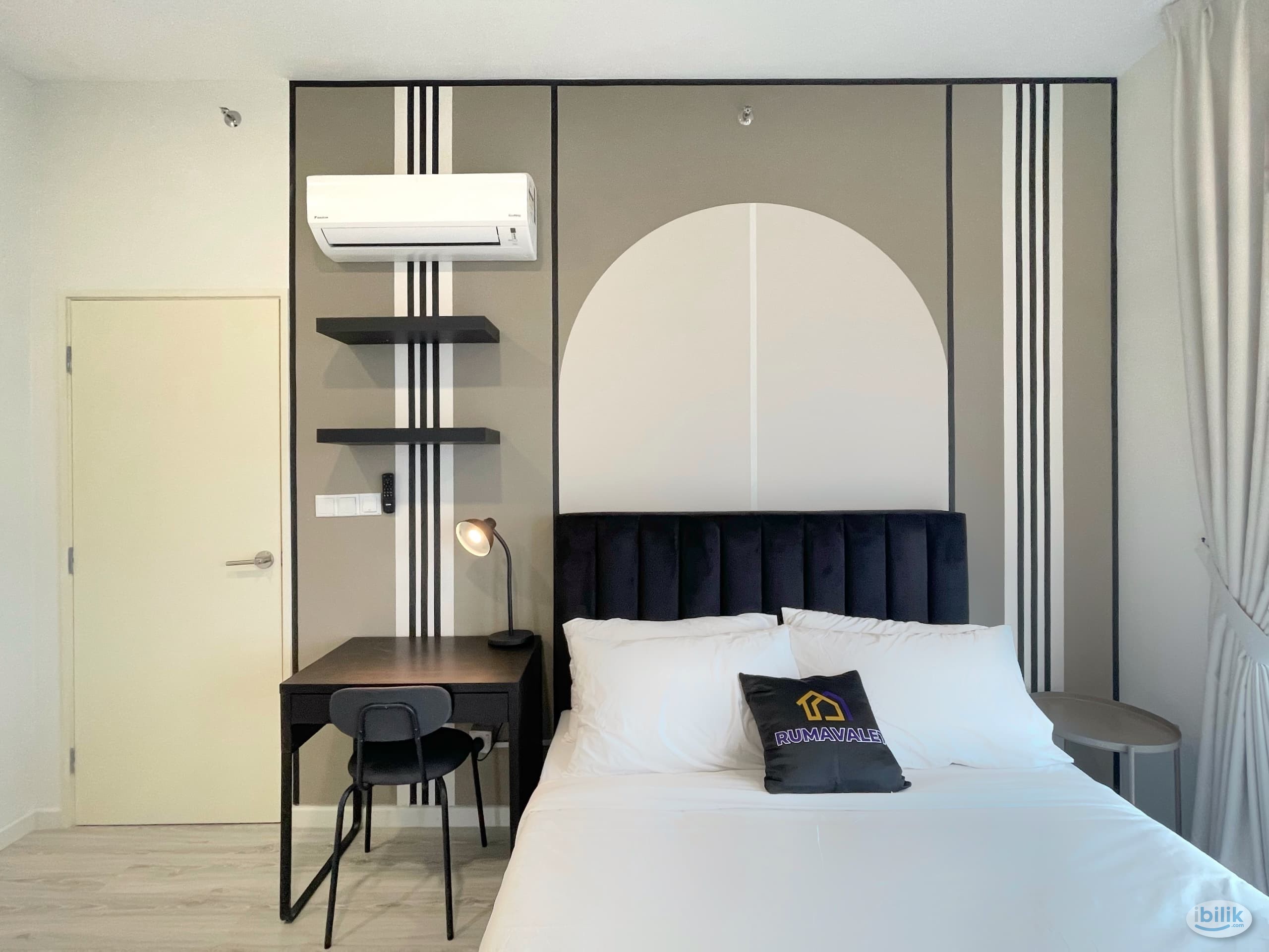 Middle Room | Meta Residence| 300 metres to MRT Putra Permai - Image 1