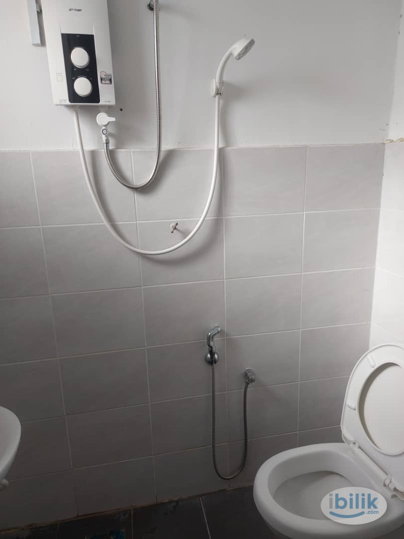 Private Toilet Room @ BU 1 - Image 1